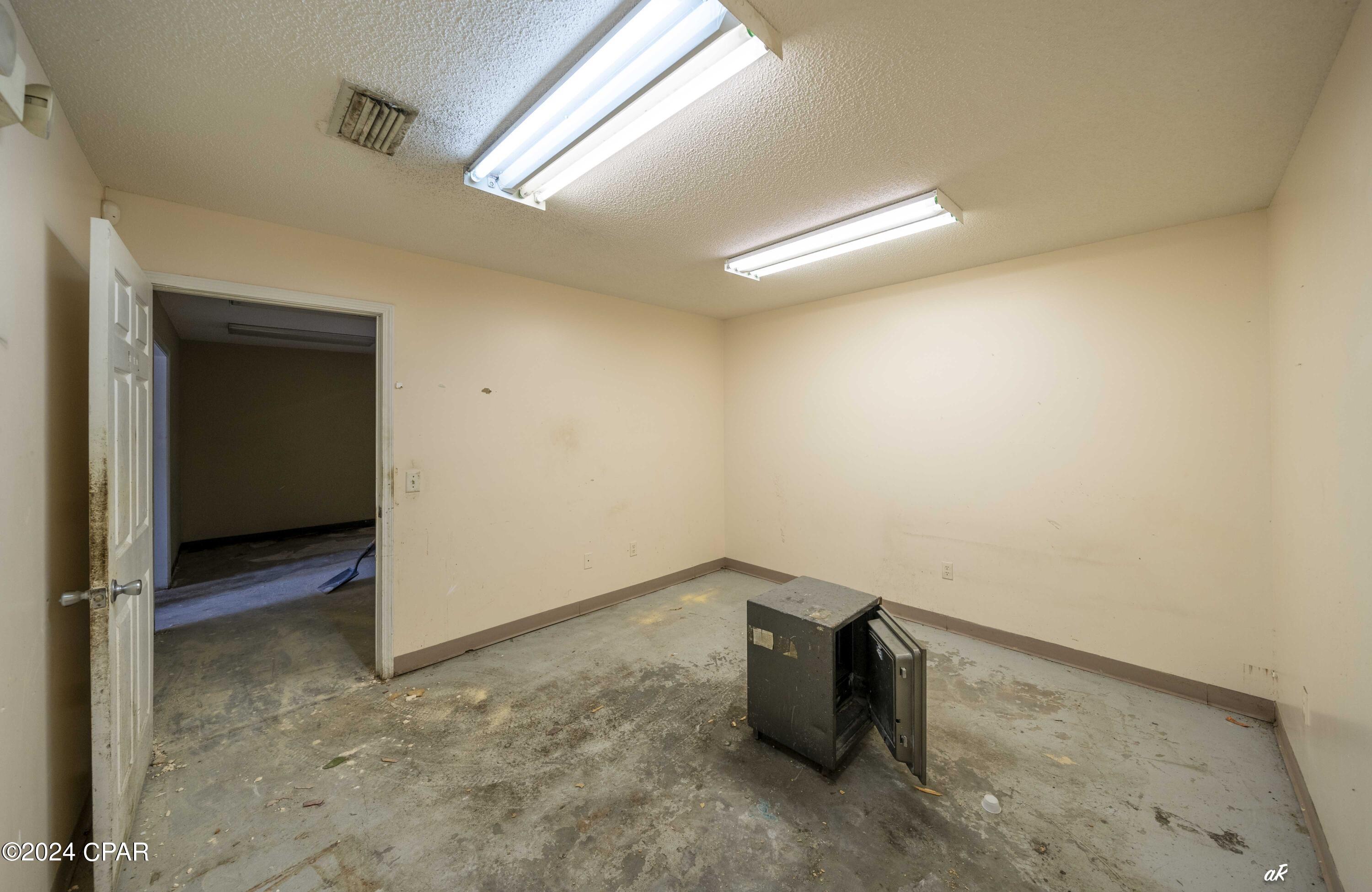 Fjtz9dy2mn677rxw1lmujhqk6bnz7jiibh_lxccox4w