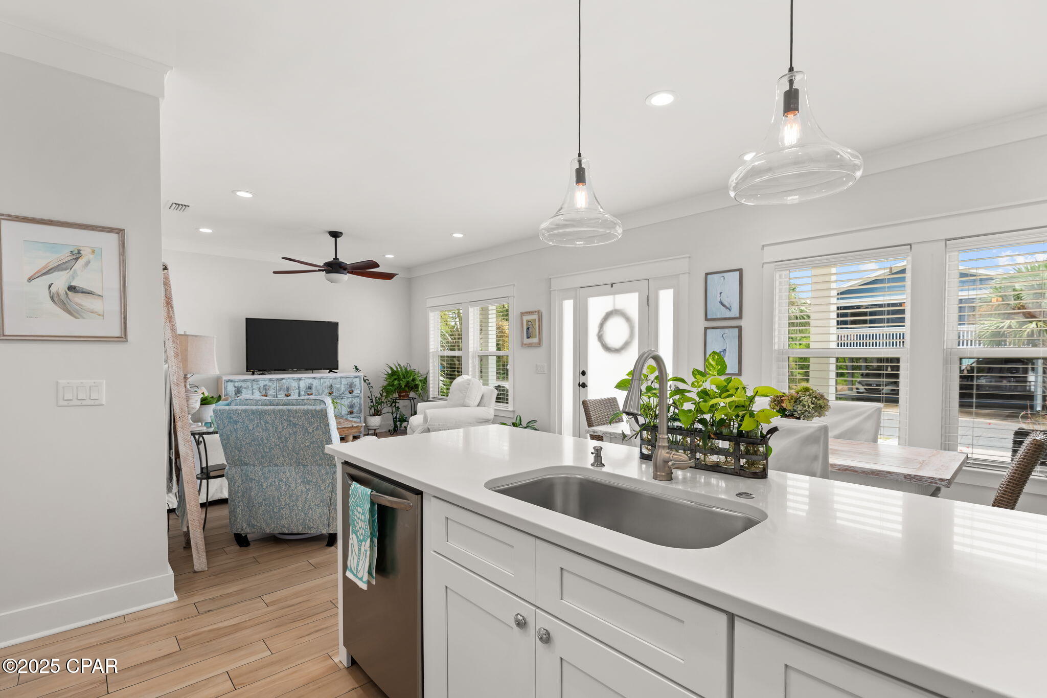 Image 16 For 302 San Souci