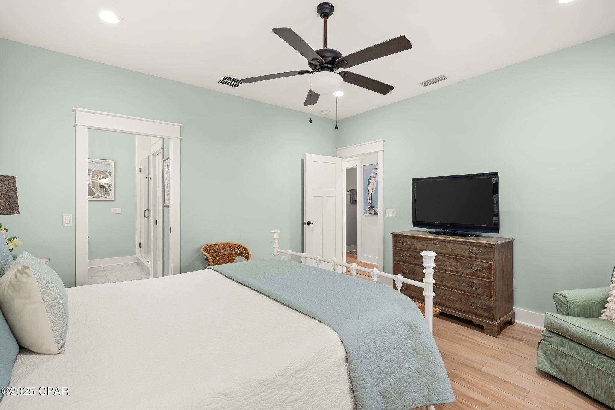 Image 21 For 302 San Souci