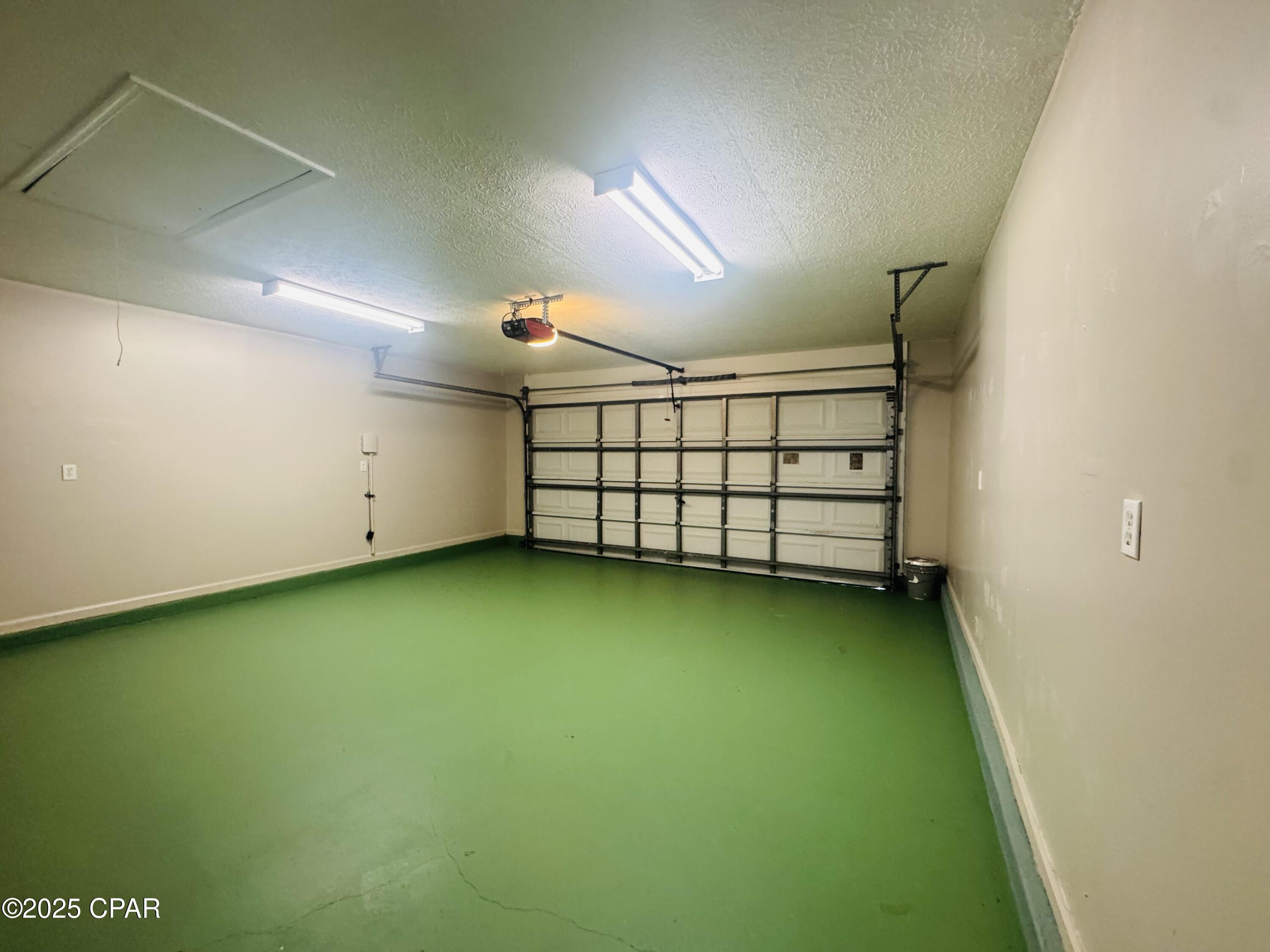 Image 28 For 919 Pelican Place