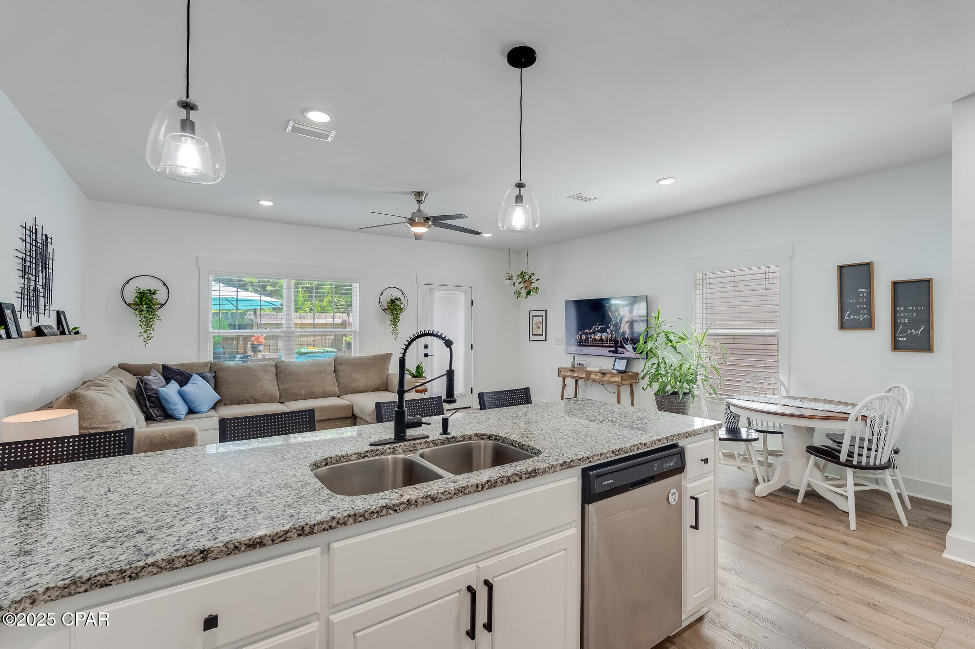 9v6oyoqimdaqweierrrrezsaao3nze3hh0vbck8ihcu