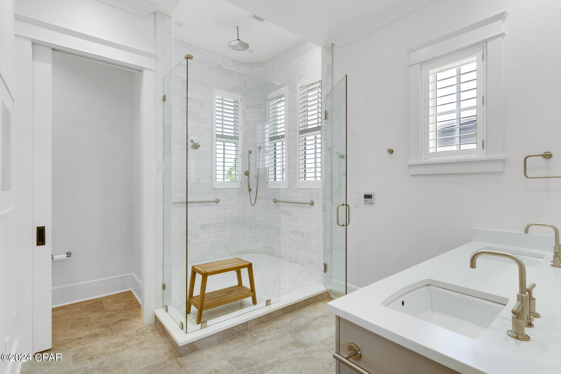 Cavzq Ntvucb8z2zldqjfsft4a_46iefsotucocyydq