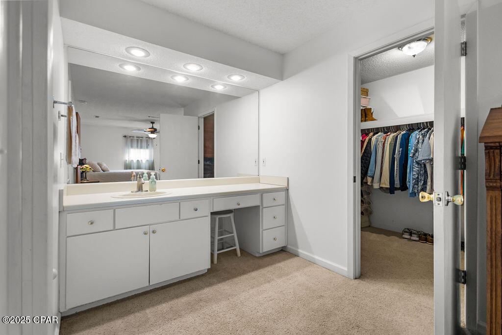 Iz36senv9zkgip3xhmzsfjckjyvtnumwowxtqxrx Q4