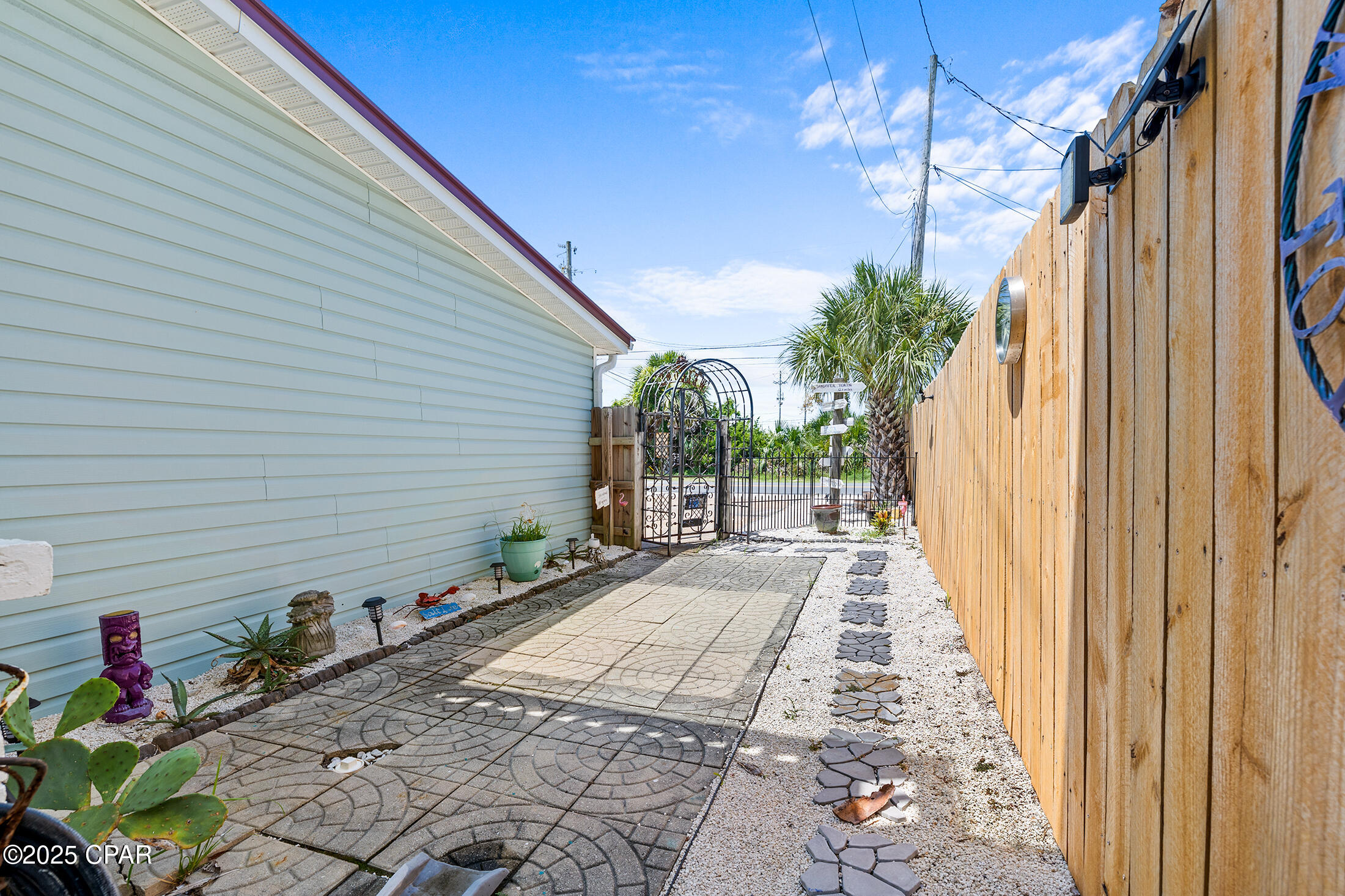 Image 15 For 5516 Beach Drive A