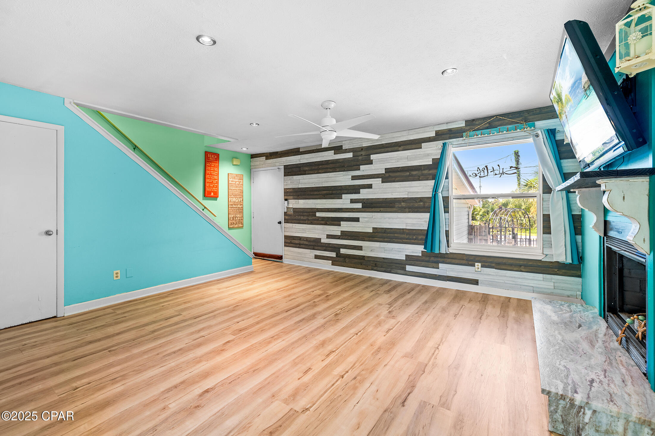 Image 17 For 5516 Beach Drive A