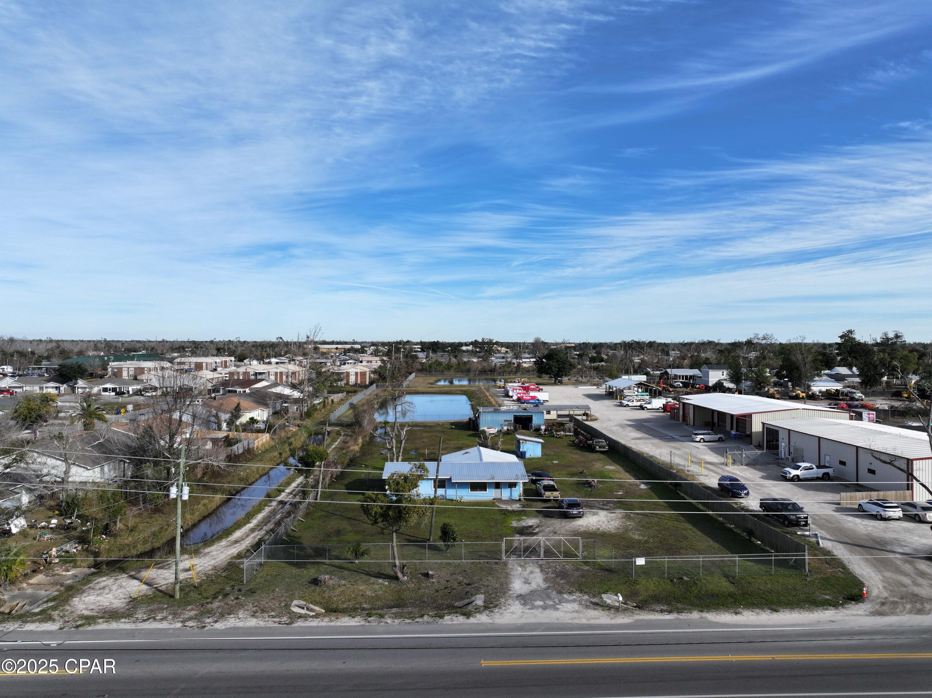 Image 24 For 922 East Avenue