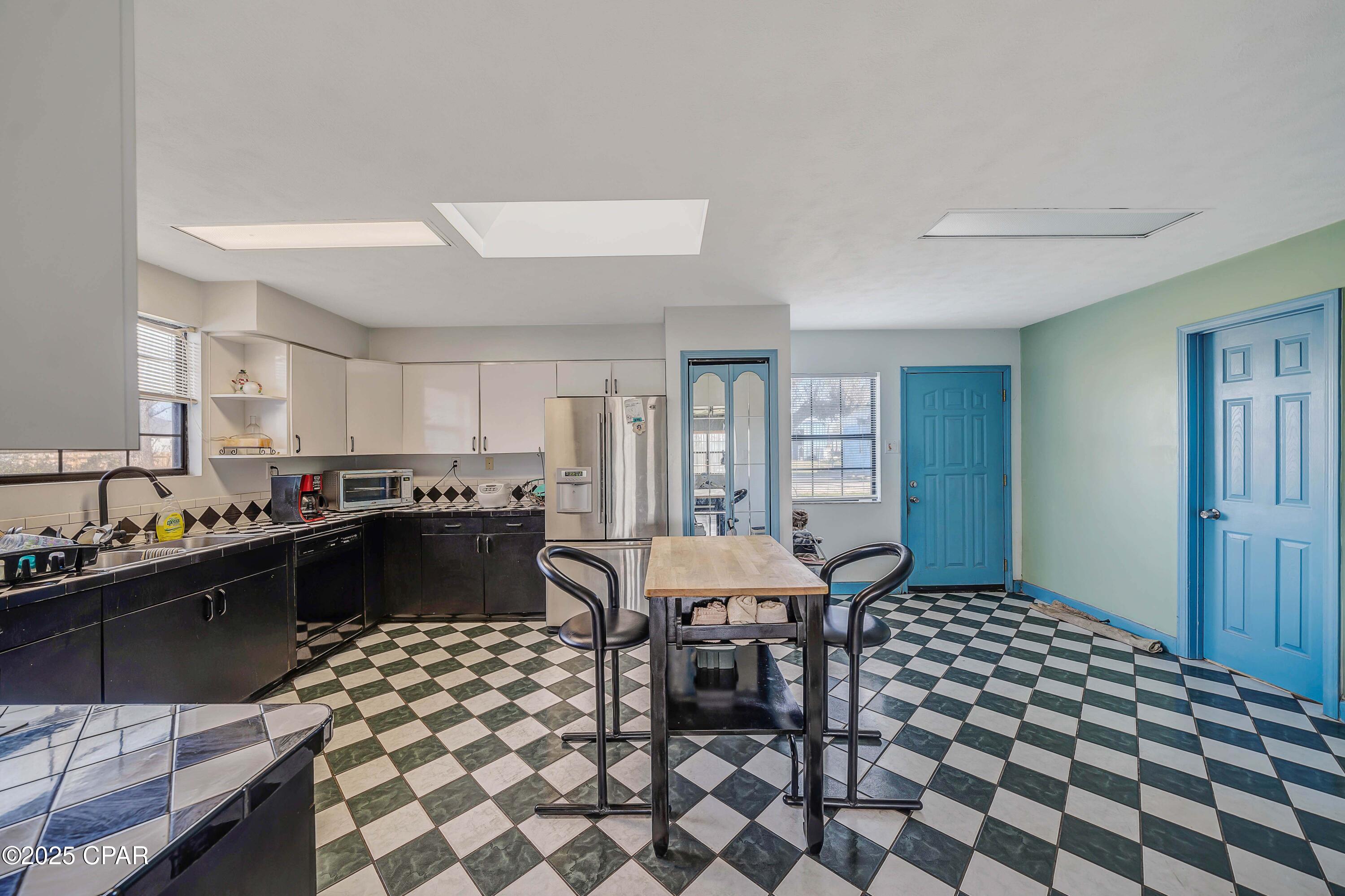 Fn57ksrs1vyw7tqa Luprydylt4tgaaisqtsh49kawc