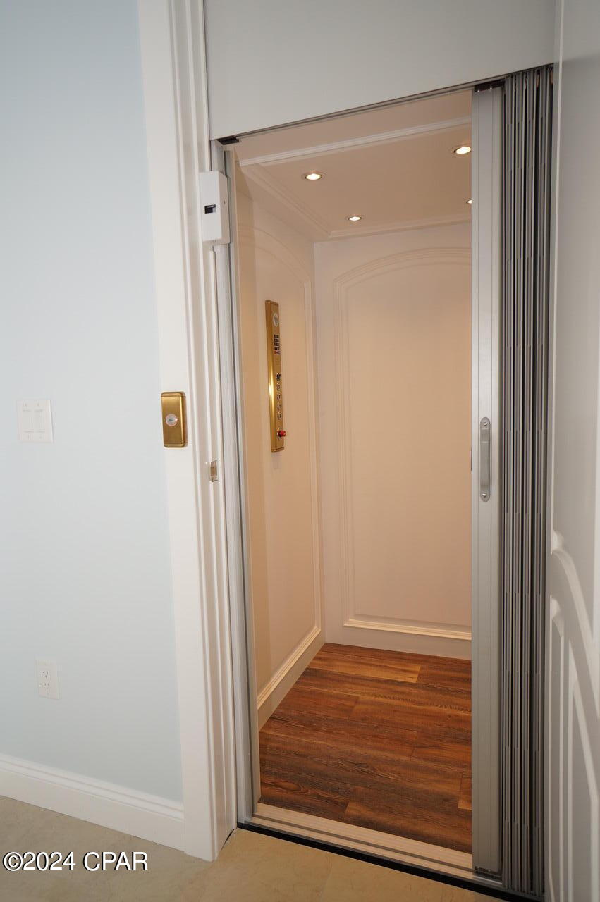 Kckwfvkip V R4gkho77inolrkrlejbiholfz0r_dki