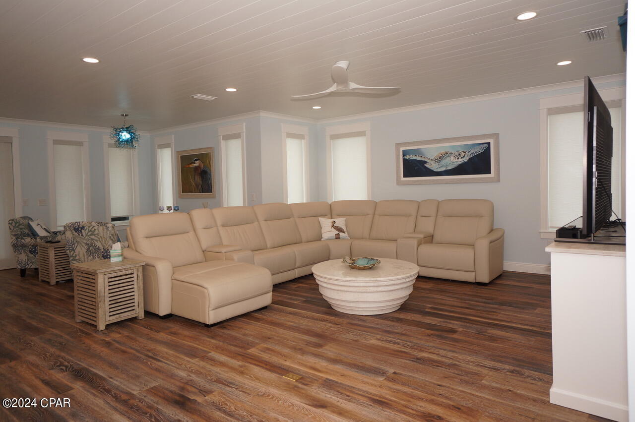 Teebclhpej0j_ Fygkqdaj2jdc7i2jwjks4v1fiz3fc