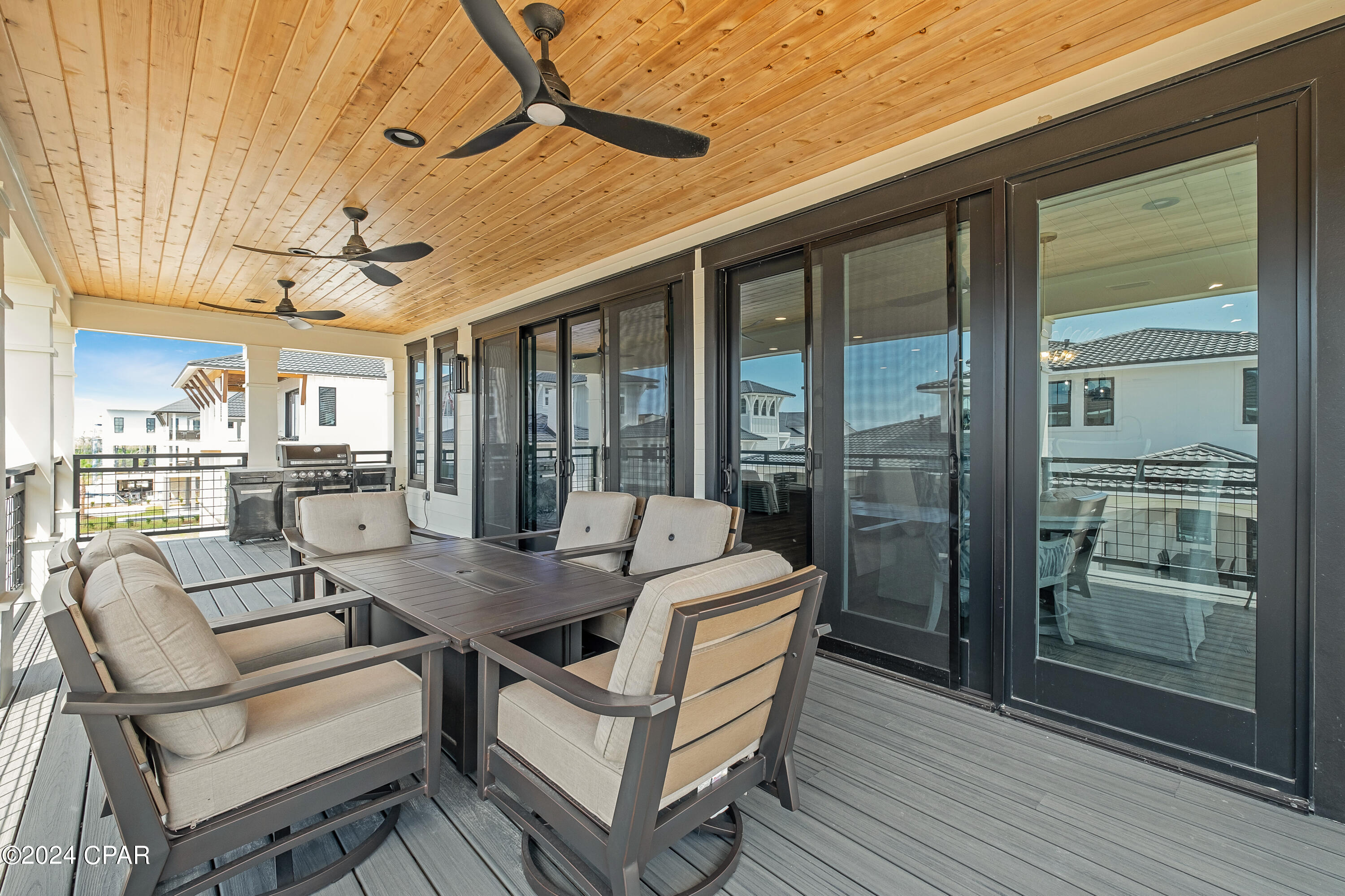 O5rcd4ill2w_g9fuelp4xy_8s1kdc3w2vj2i2ae4dvq