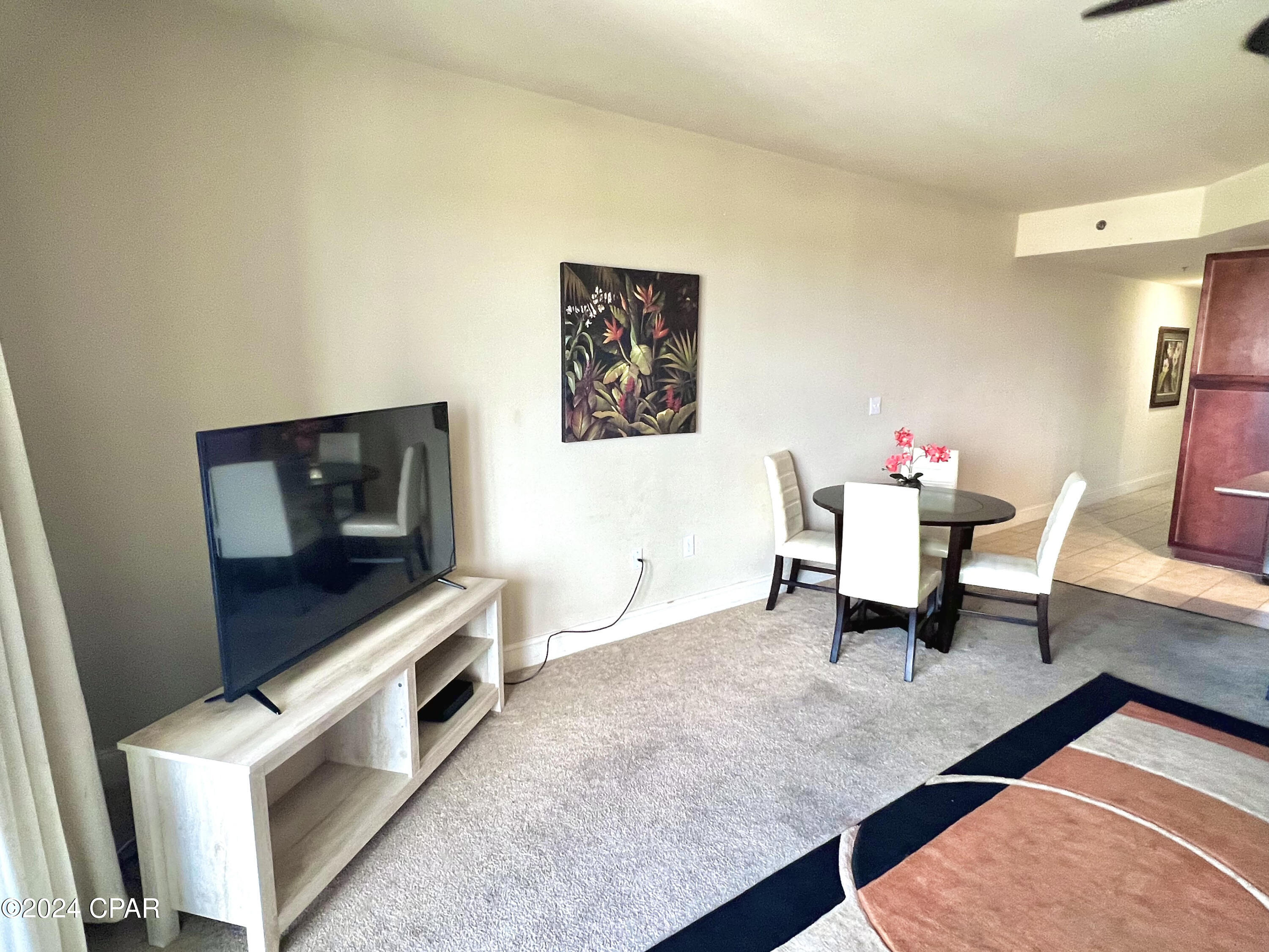 Image 15 For 9902 Thomas Drive 1737