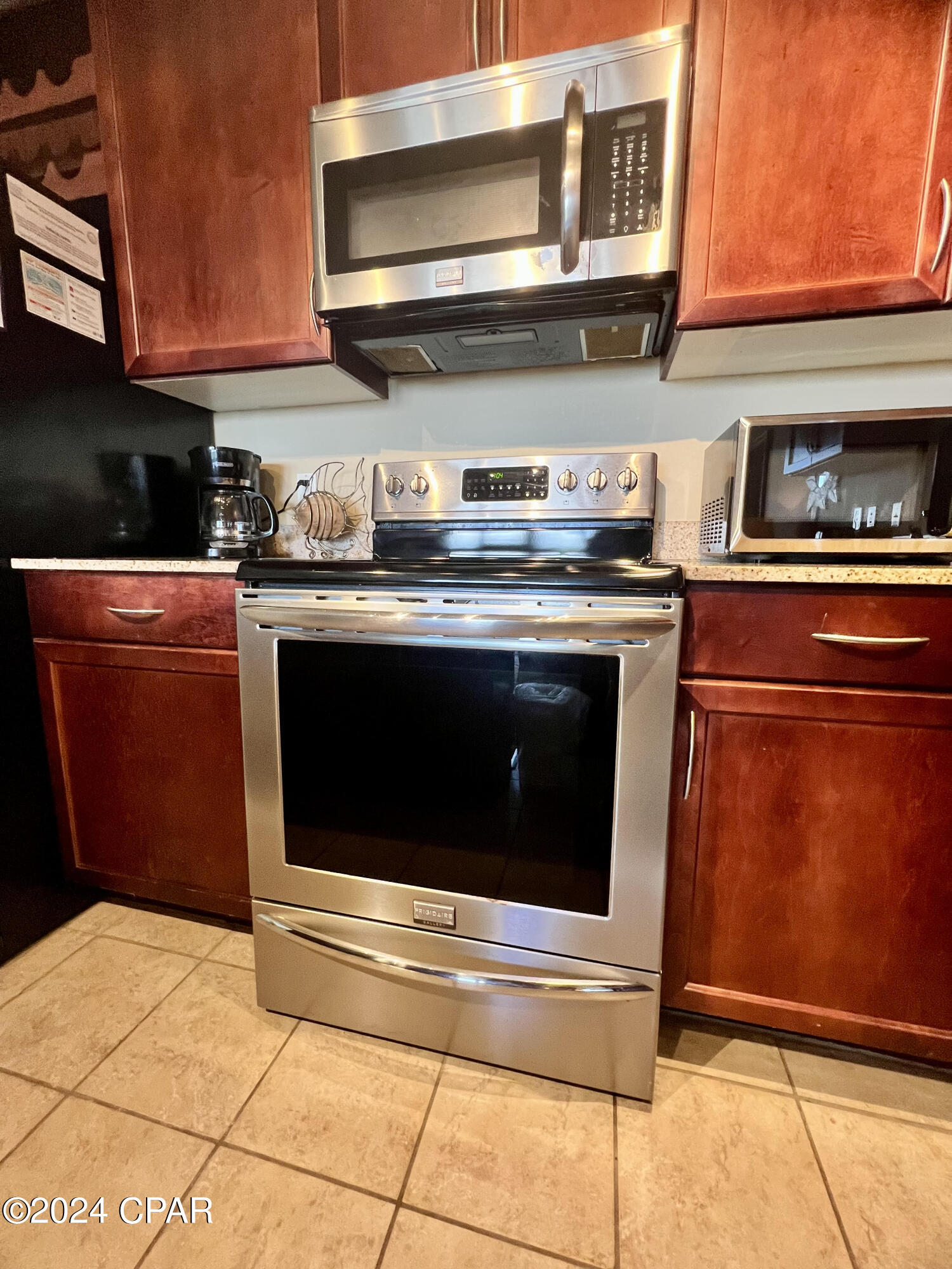 Image 7 For 9902 Thomas Drive 1737