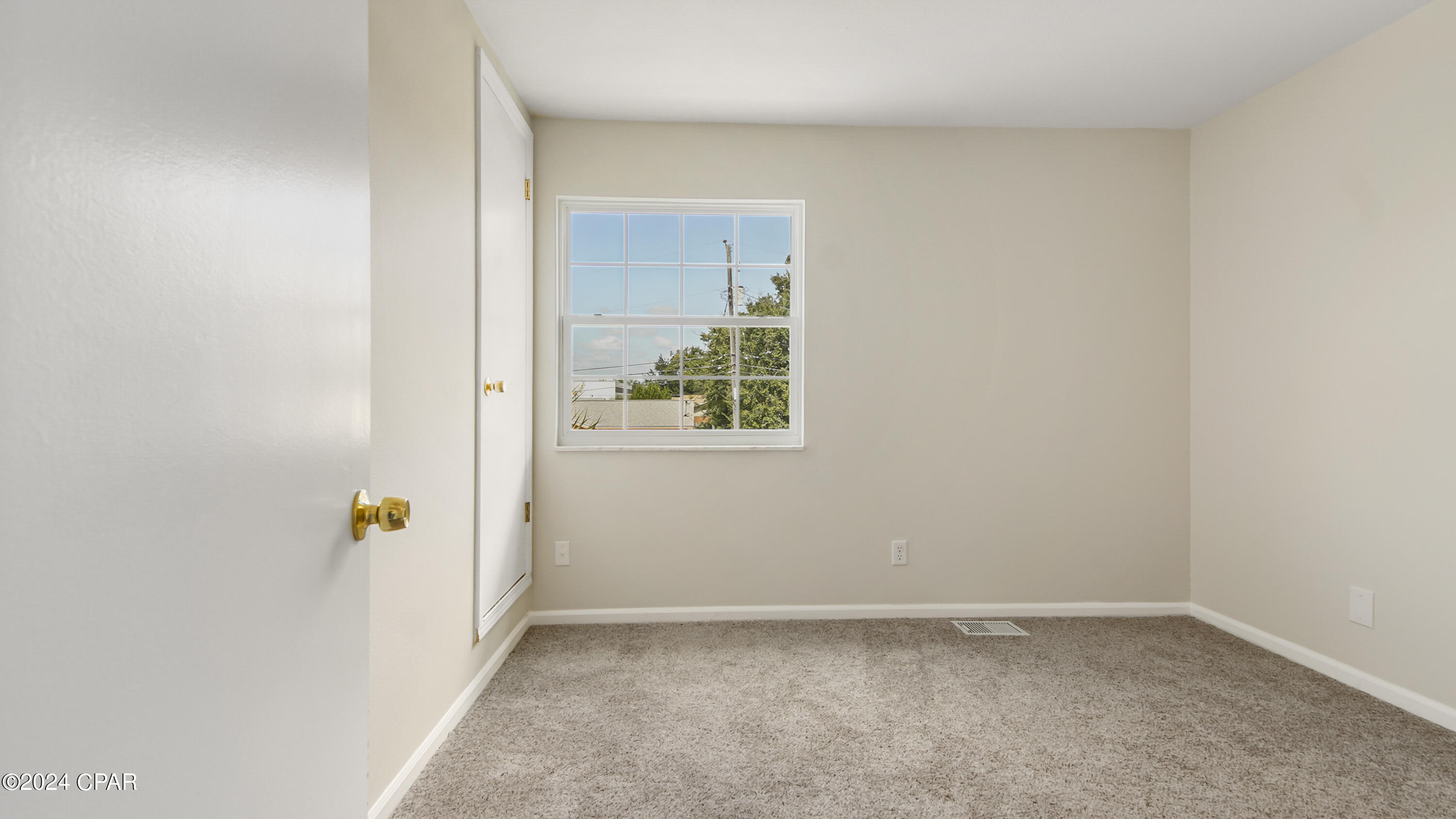 6zhajsc2d_ectr8t7sk6k6mlyhiteaklepjg0llmeze