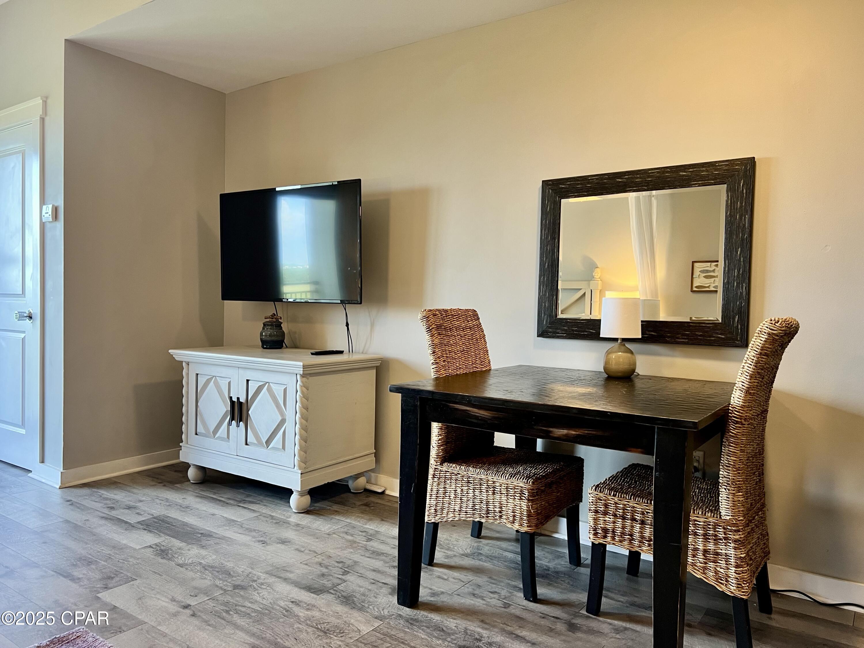 2ouu Mxh9afdq2g04tiuf8bgsvmao1z99j_ogpkce7c