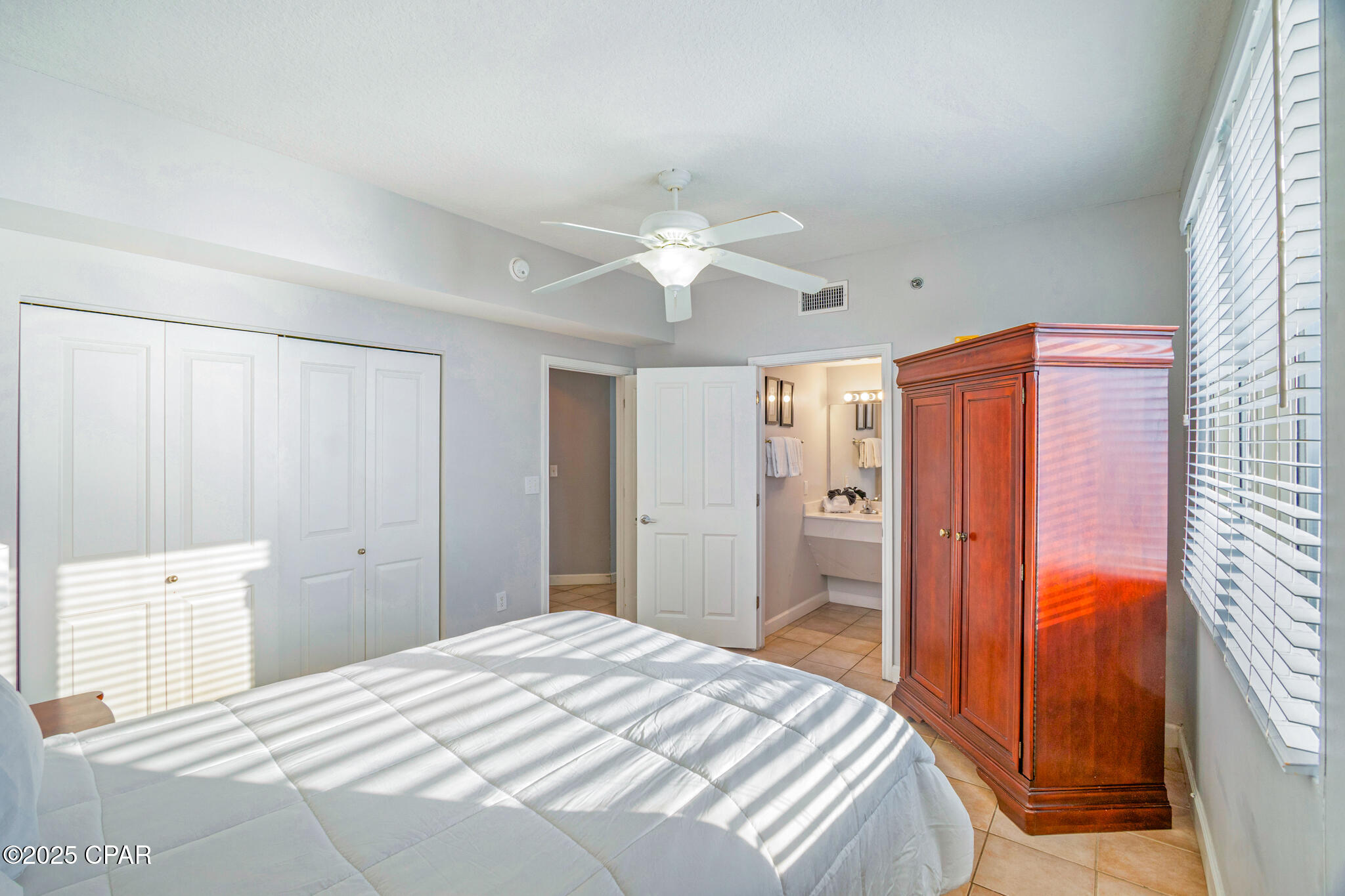 Hxayaa10vtkq3ssqivhxmdjzlhflxuob9w34fazrnlg