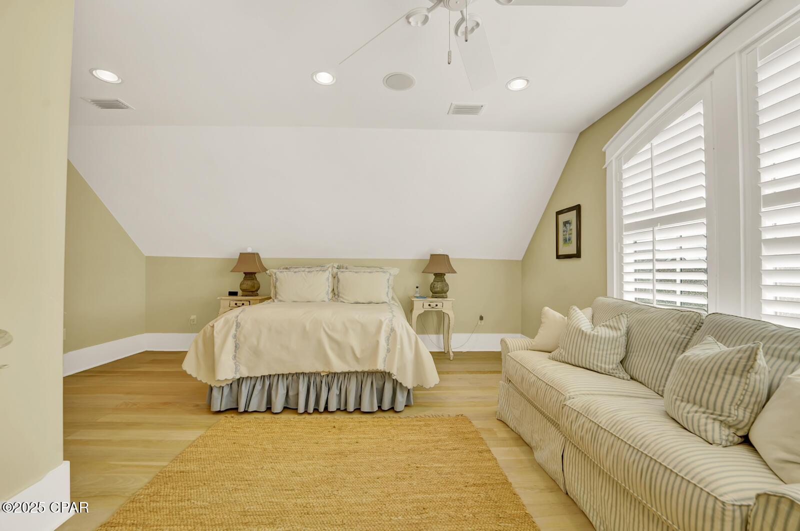 5lfv8knkzbhttetbuirodzzcletv25wxwqc5tw82j9i