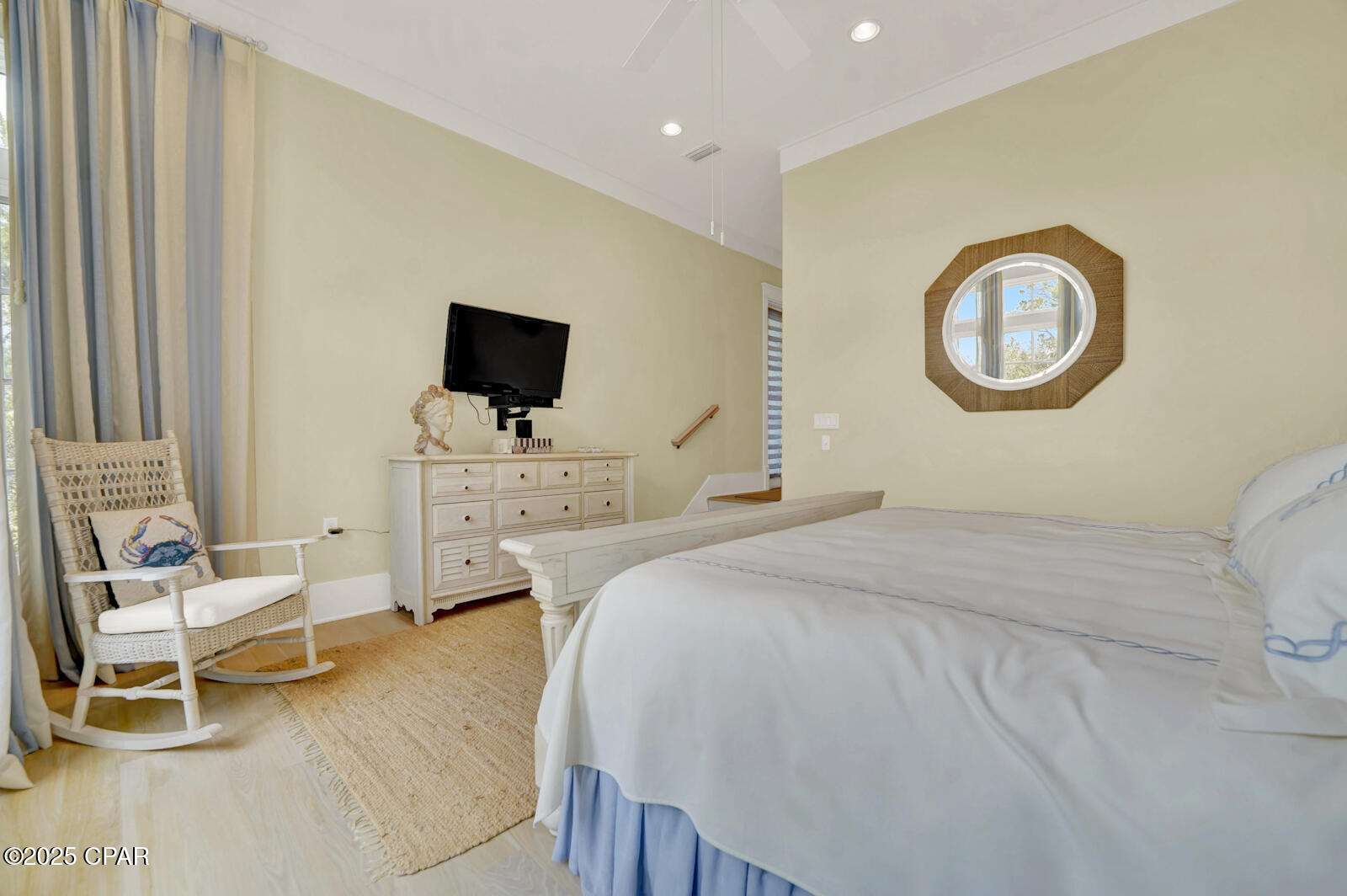 Zwczp 5qomp0meo4foggb66_r1qogun885v24z9qr9m