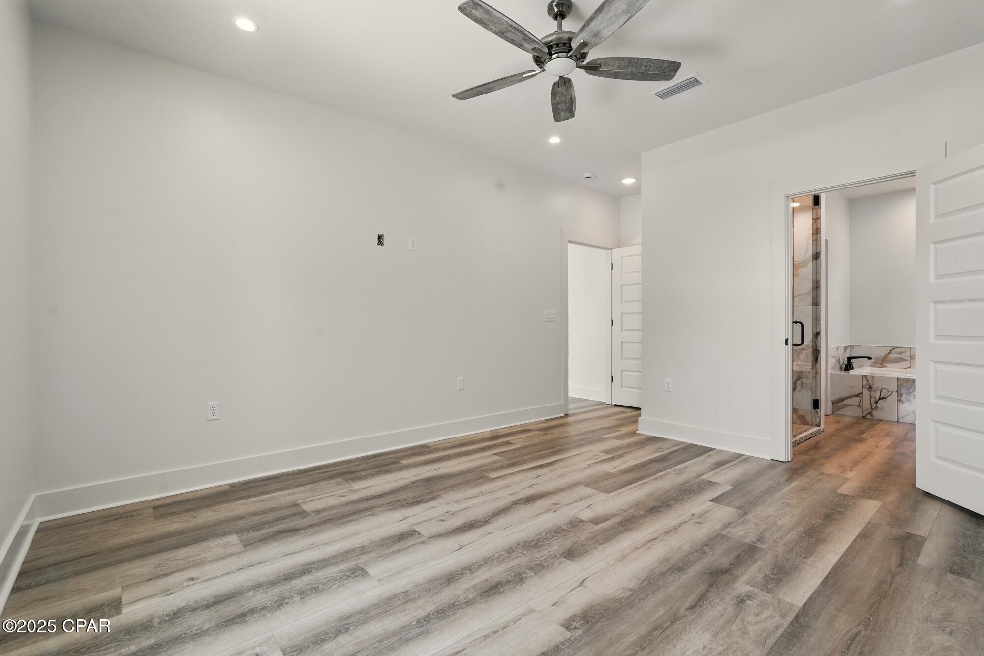 2br5wschohn9d Skuik9fbfpfzrlazrgxqgenecui_i