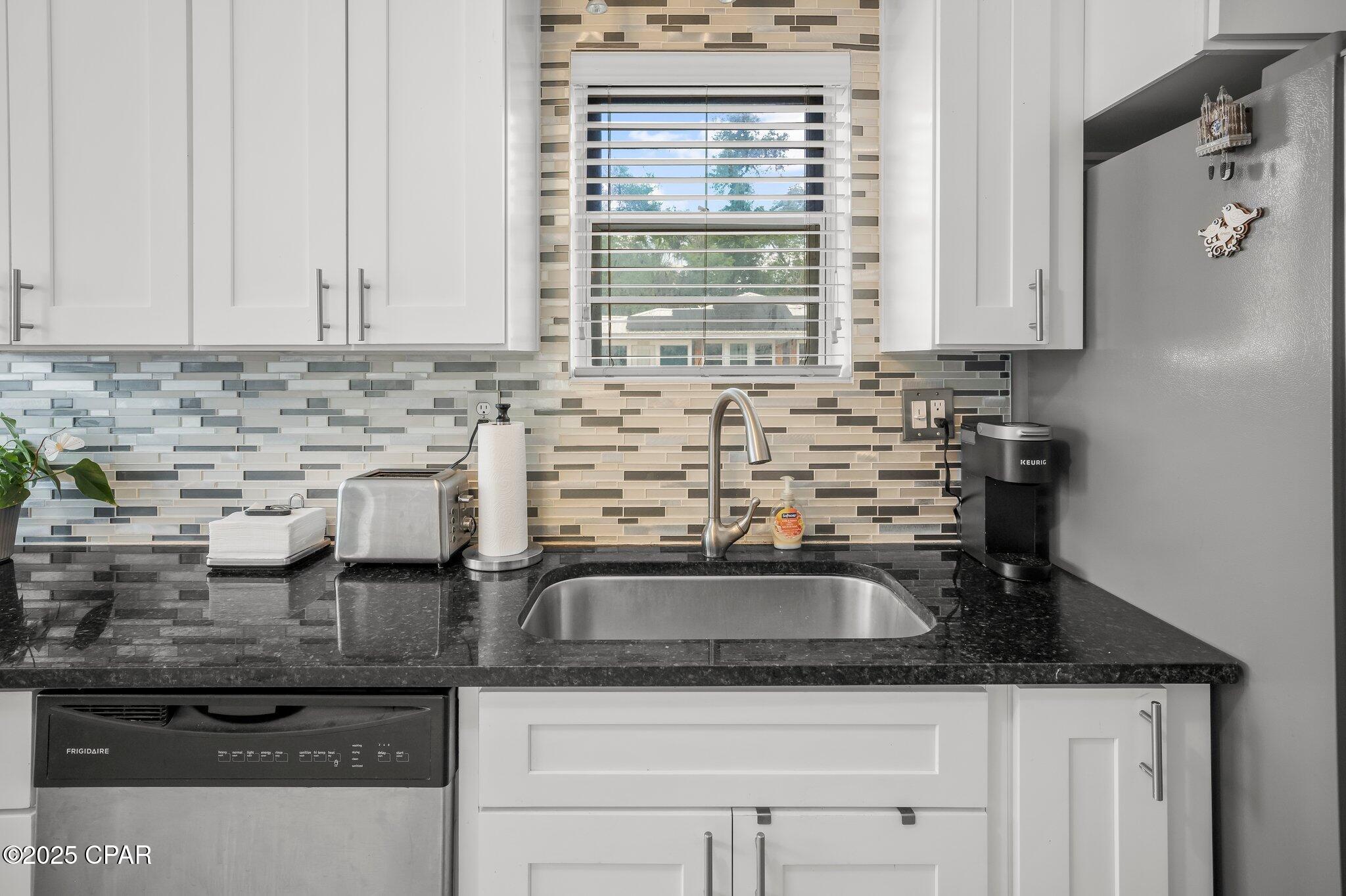 Im6ax3t7bssplxdkqeub Lecned1z Zj8wssxhlch_w