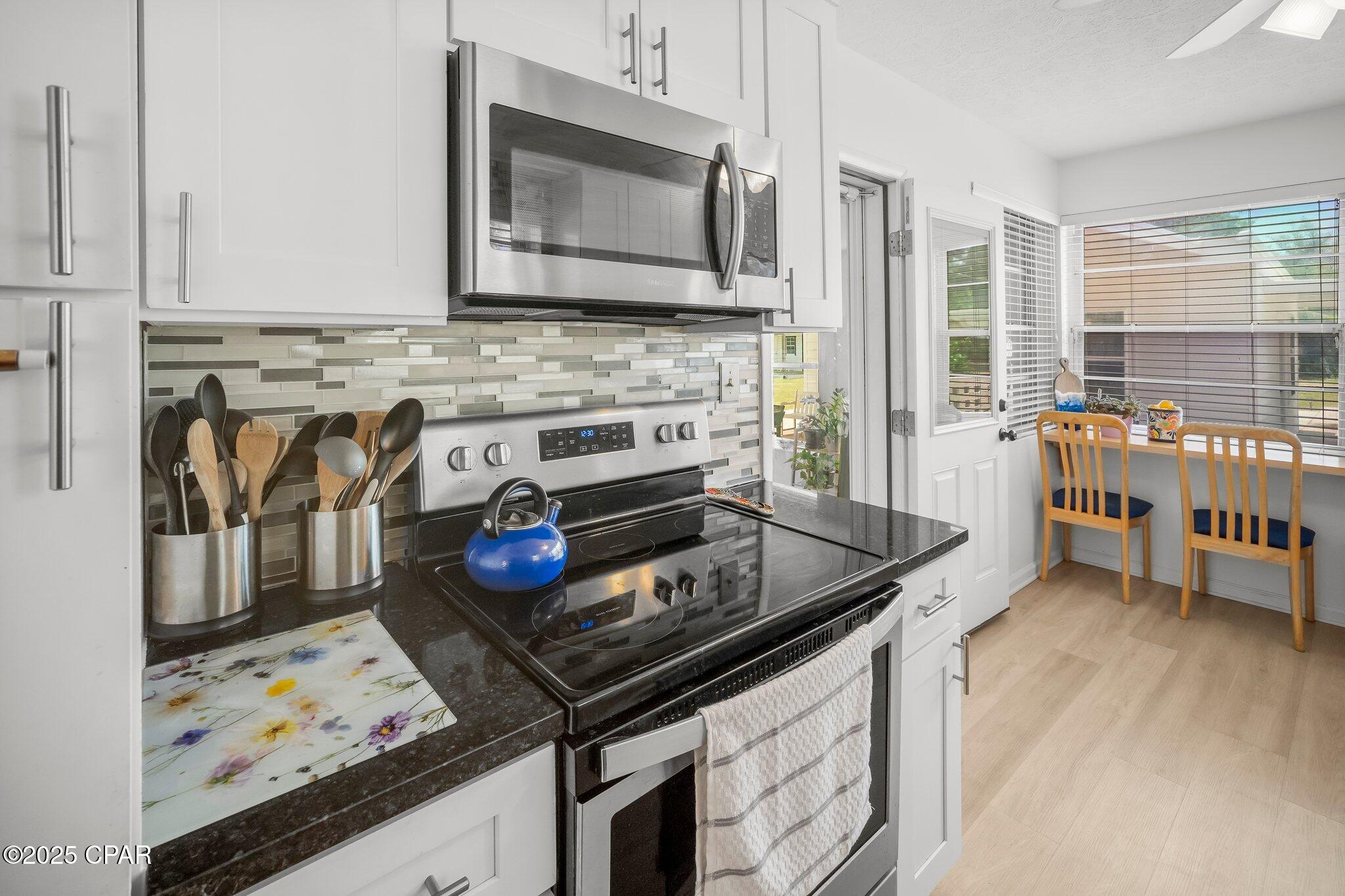 Cxwg1lggoeadfsyhwwgjtodvm75l1b 4j_qeu_j3n3k