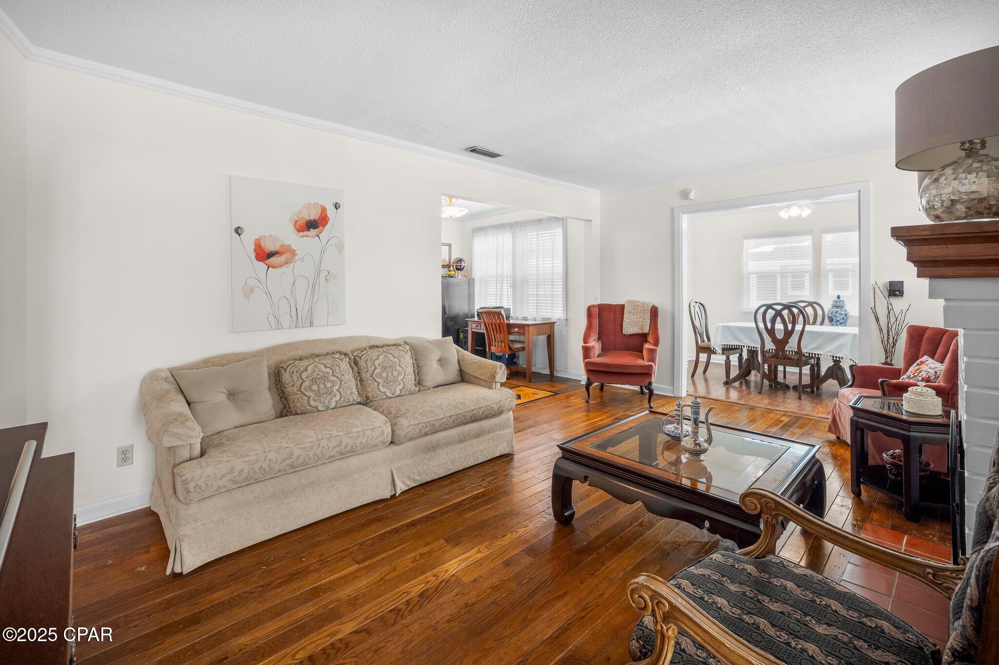 Gyyqx1rcucqmh4j9ykas7ysbe6r4anklce8zdfz0j_s