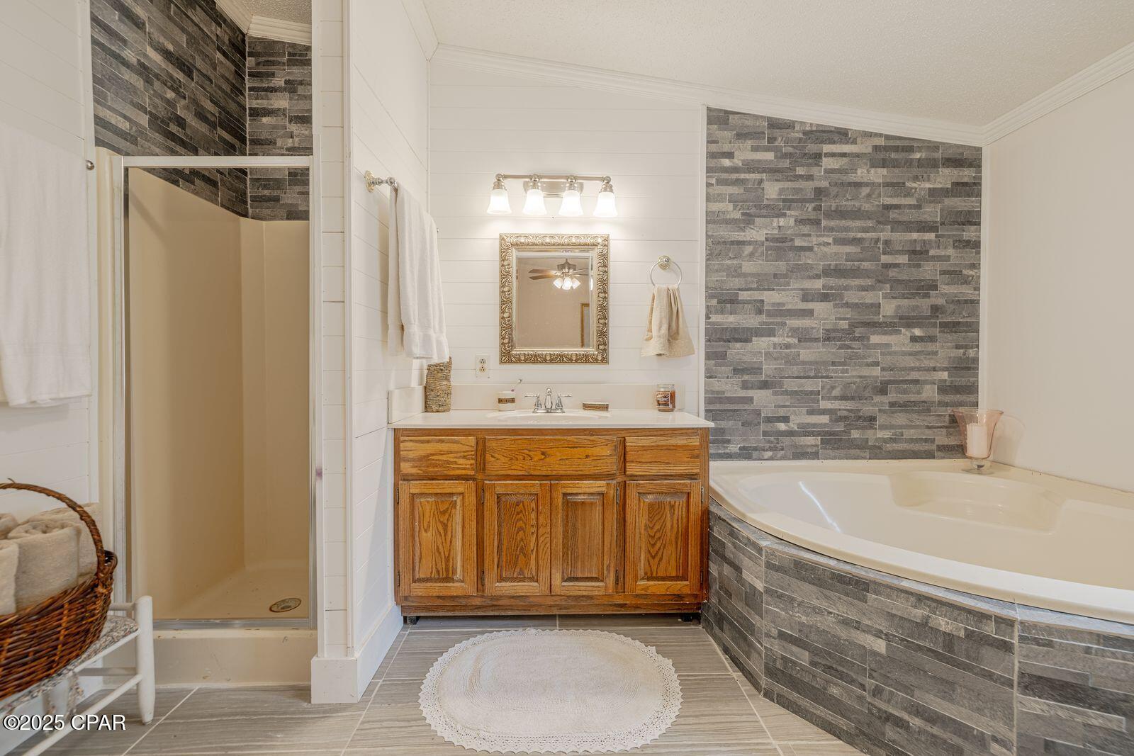 8ax2yb Ca8ntoagoxv5jtzt4wh6y0ug2qbzchja9jxq