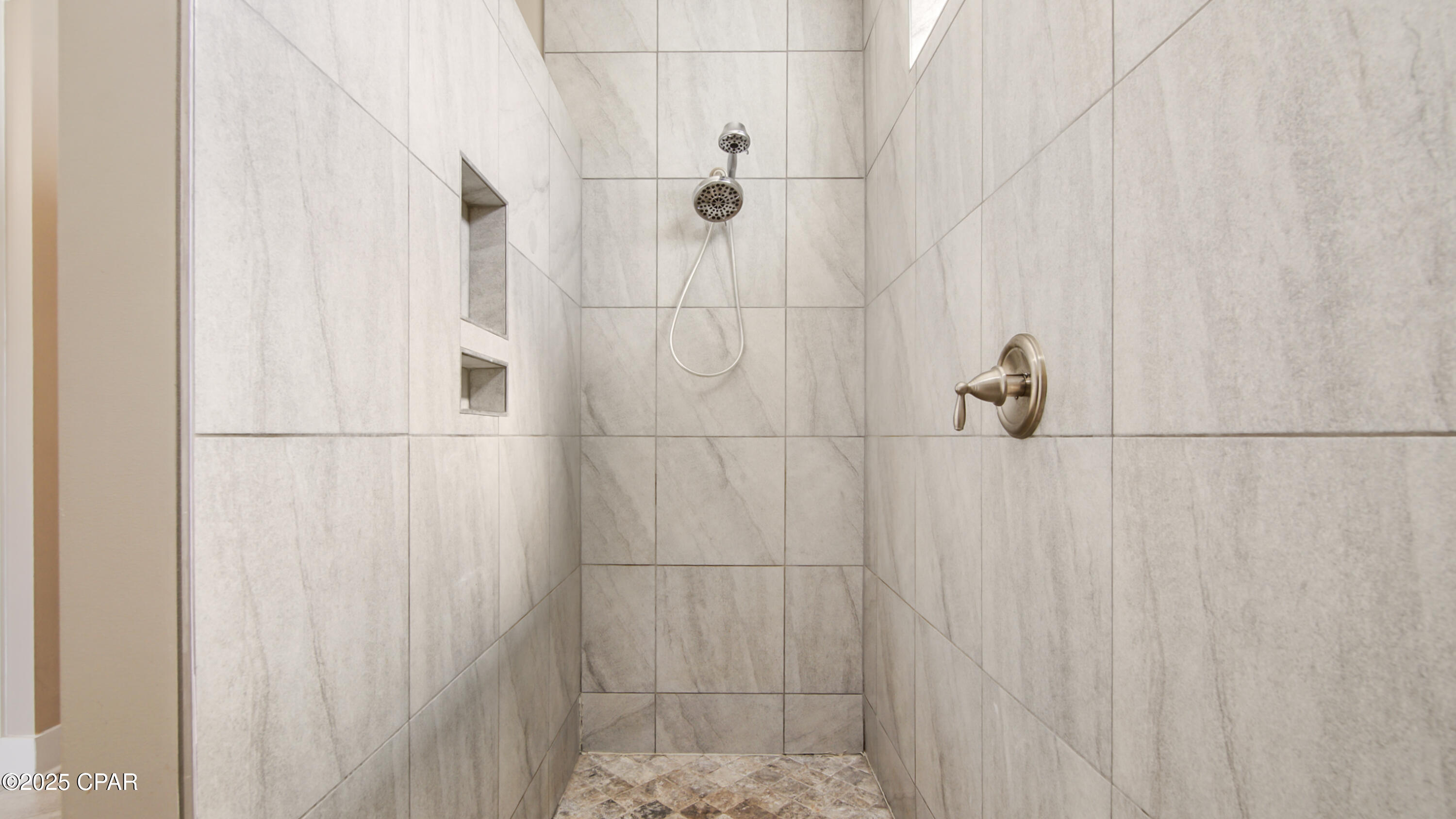 Image 40 For 1913 Discovery Loop Road