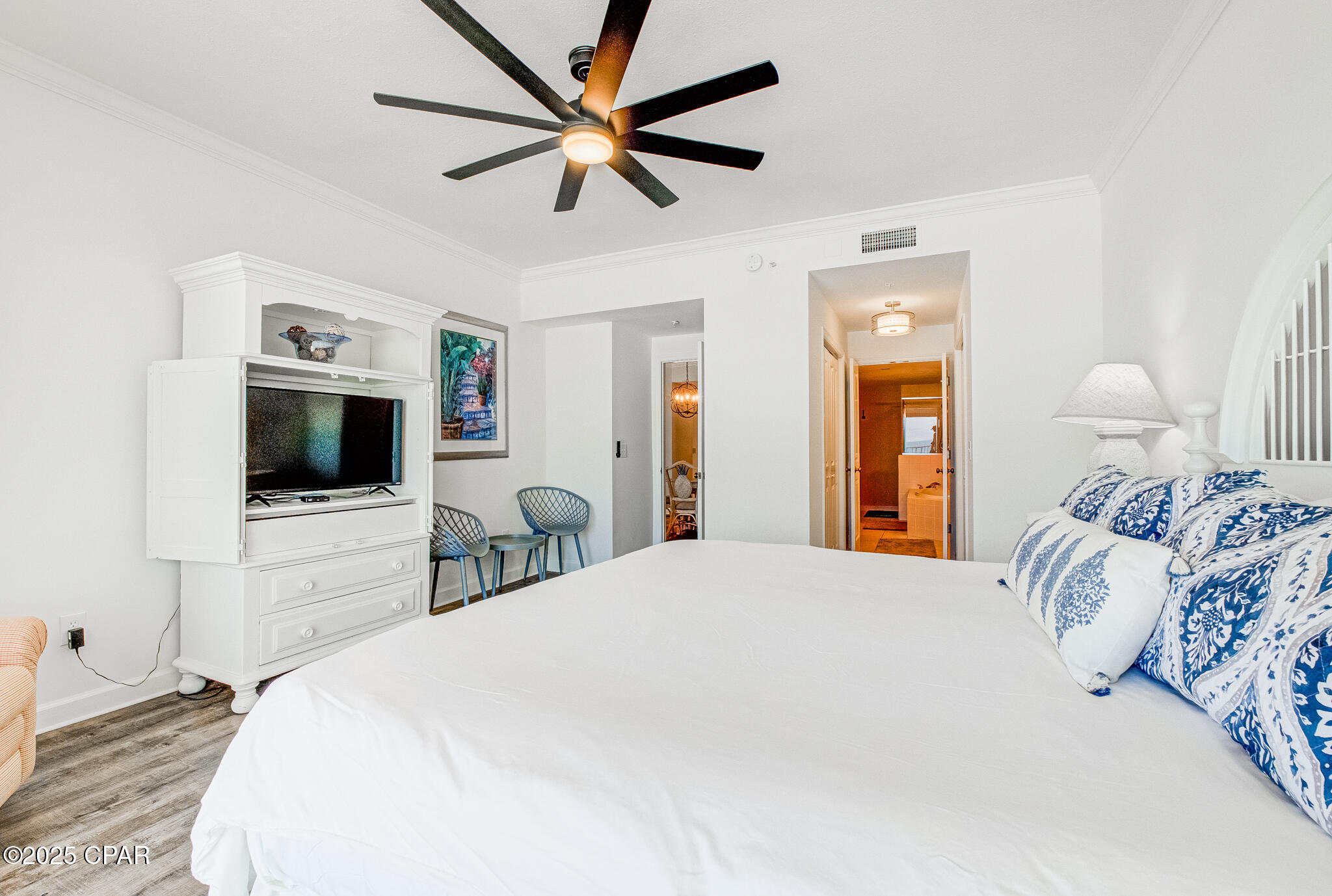 Image 17 For 8601 Surf Drive 2w