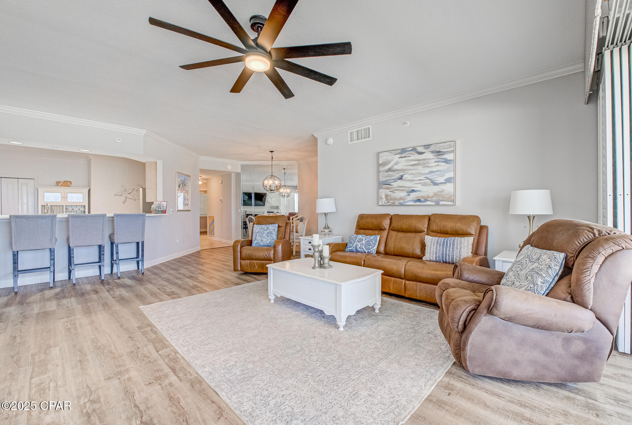 Image 6 For 8601 Surf Drive 2w