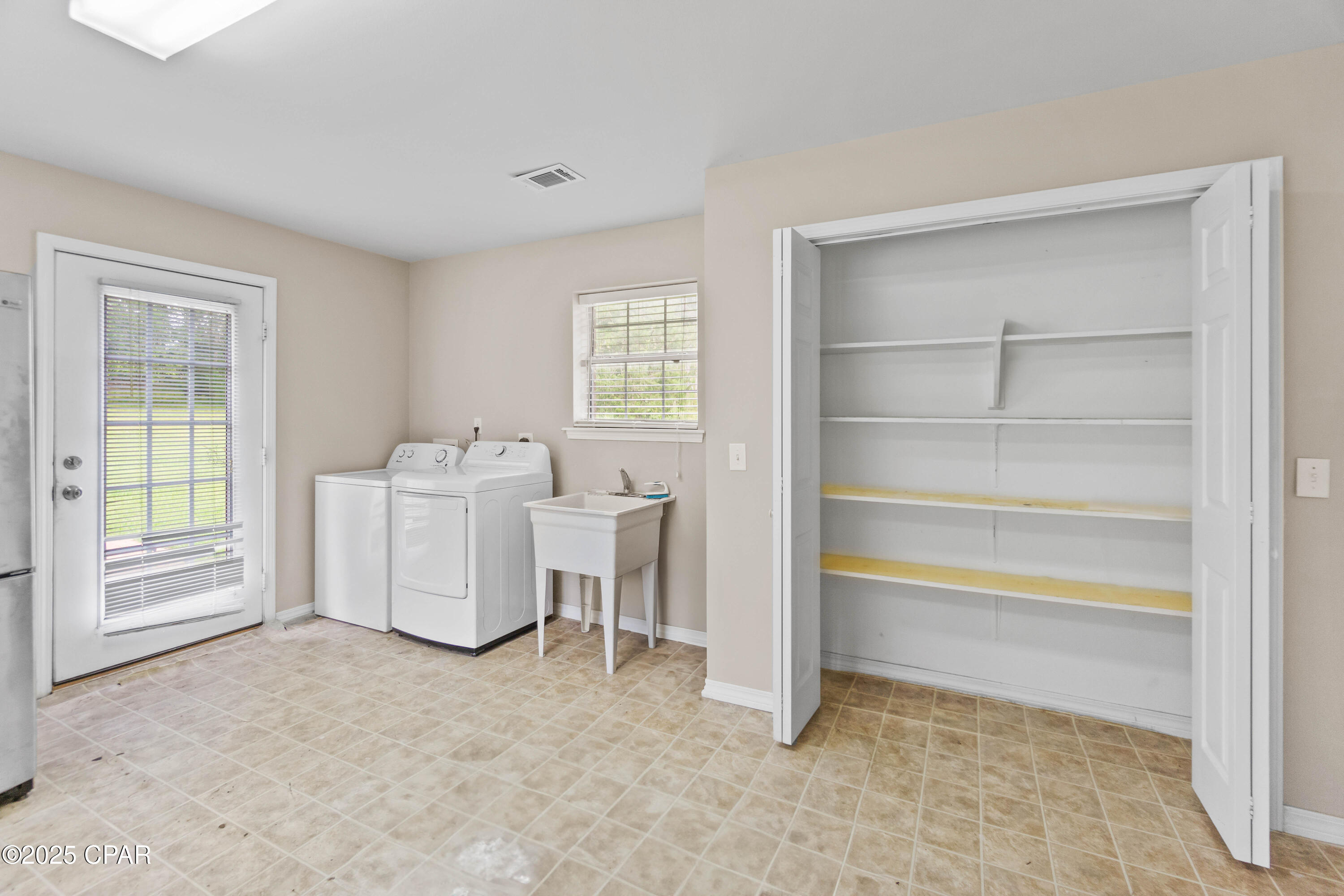 Hw9qtknwnwmj6rtwkarevdursjkuzh4l5lkt00x6n9s