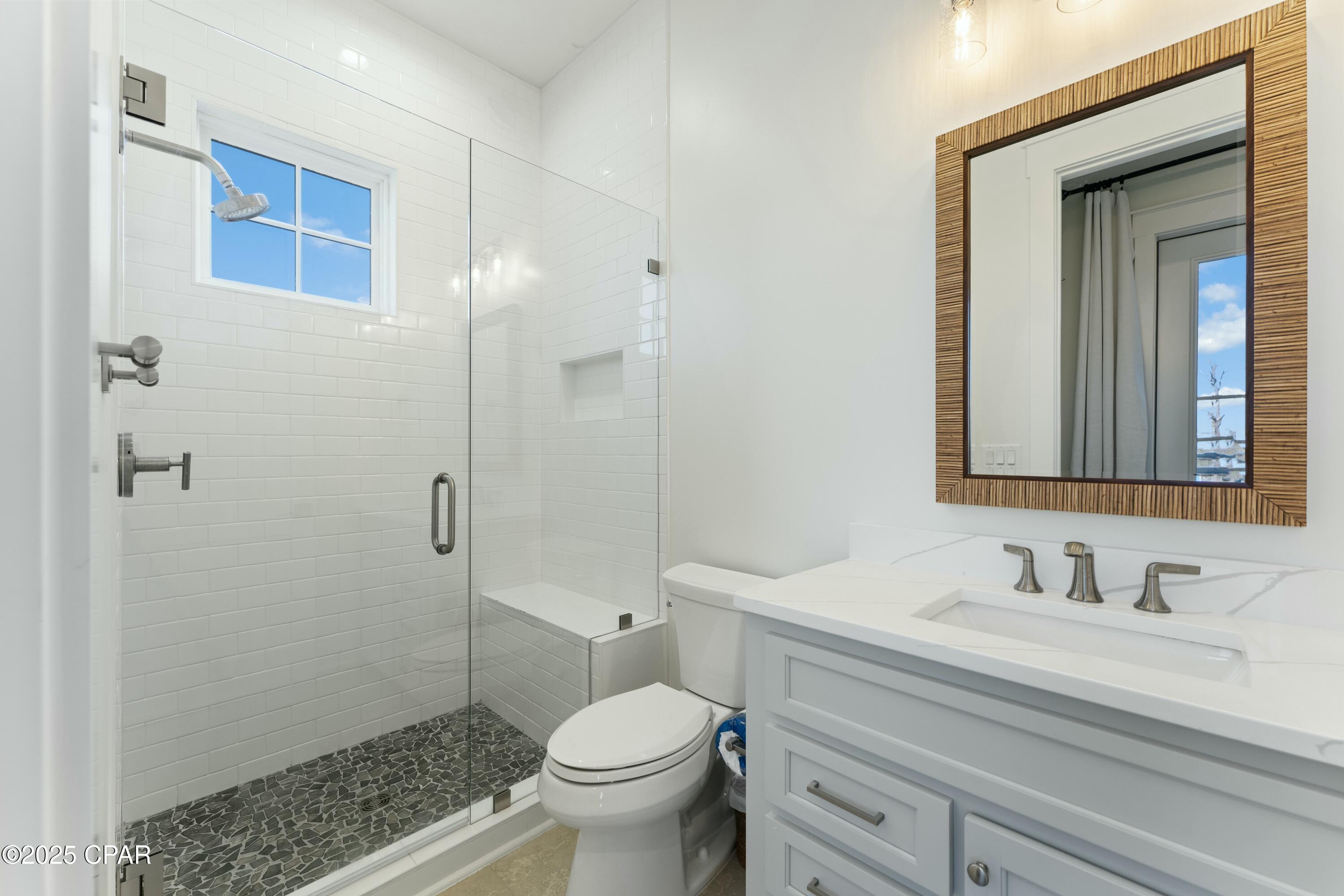 Centh71xsermzusc7pmjgov2l4cfdrstuds0917iev0