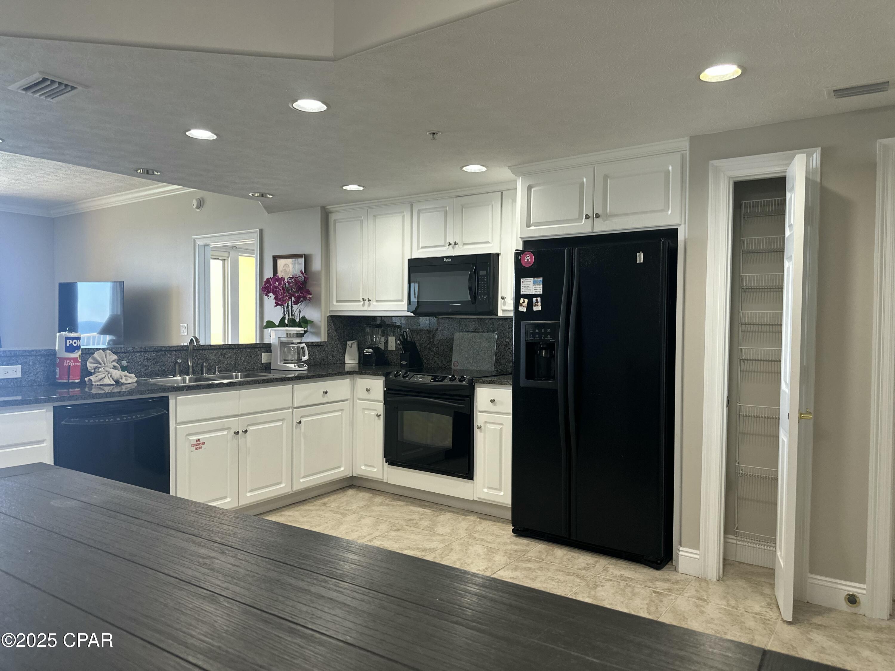 Gtwjbu1ljzzjef32dfdkkslzg_ B1yba2nybwkw0xds