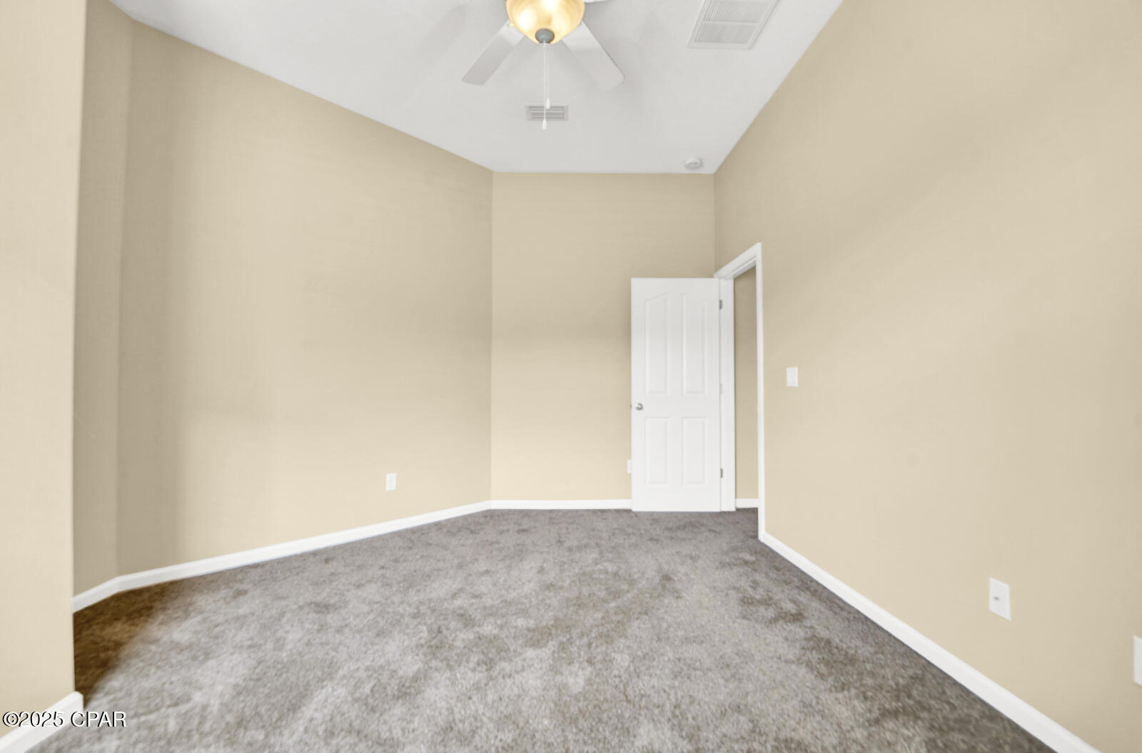 Kgwed8kmrgofv_ U8ln5561pwm1zwlkmwtdt9s9 Qtc