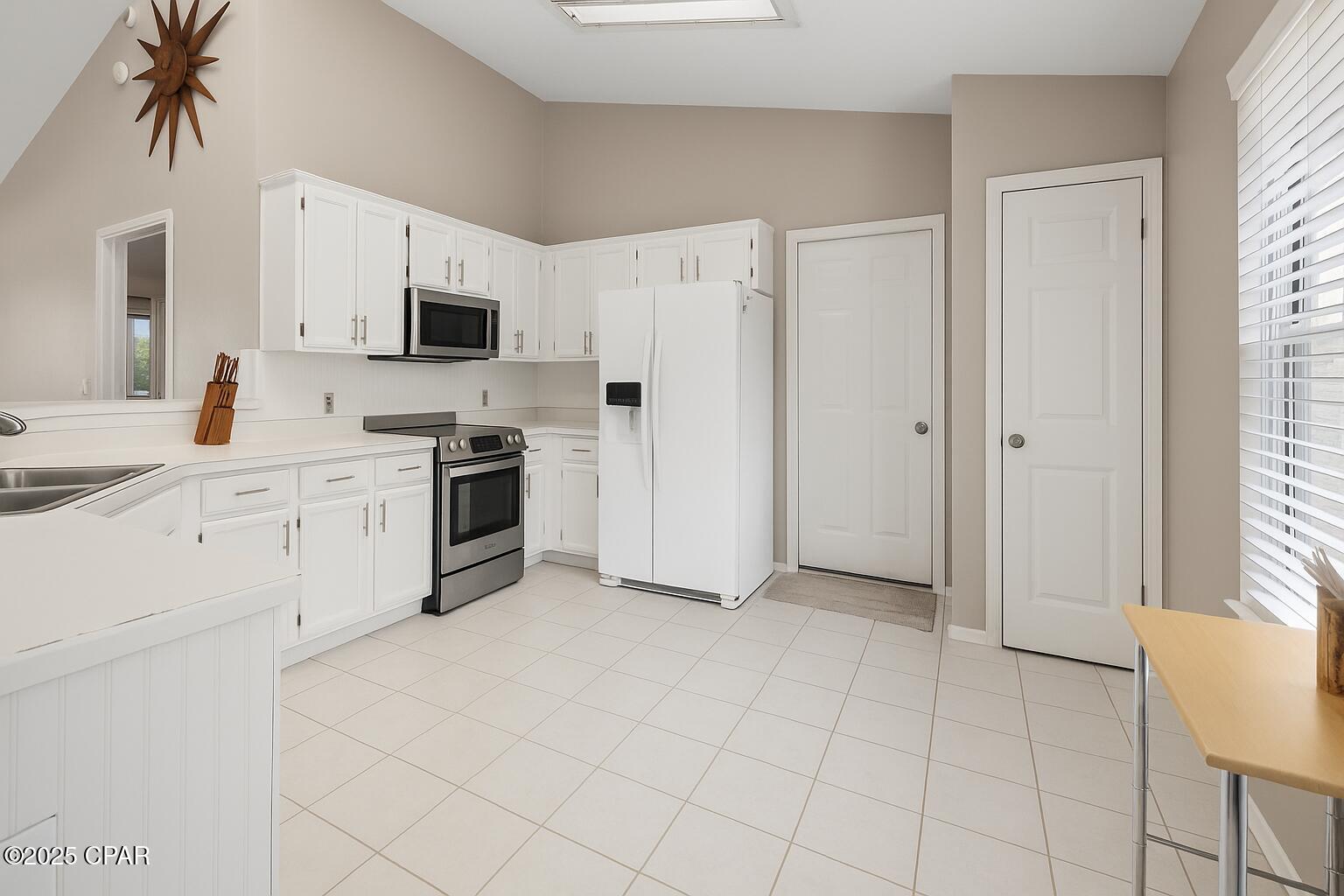 V69zer2nsed1hzu9zurpv7fqchq6e3hswsvdyntlaiq