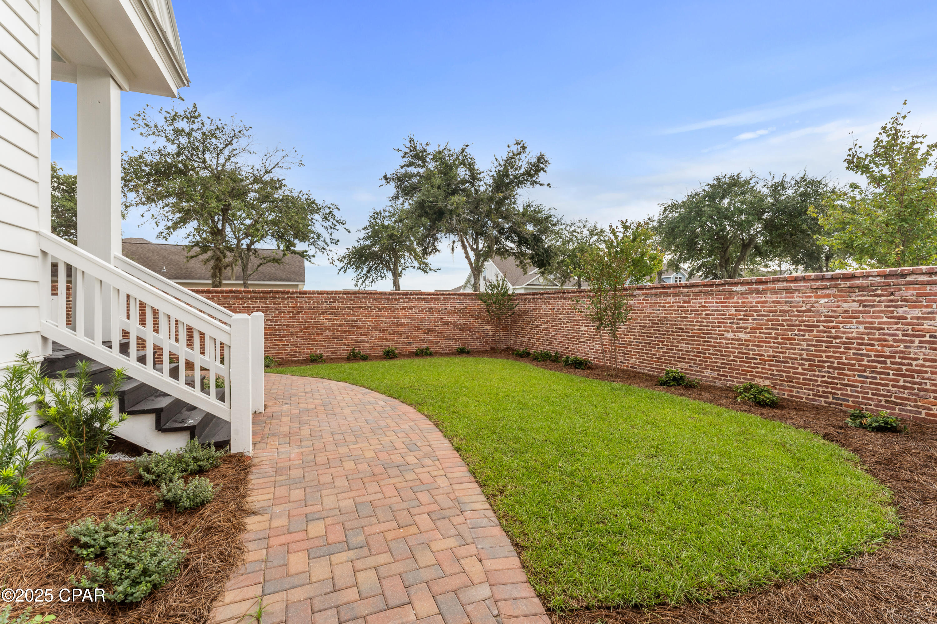 Mbnxjqll8vrq6tki7jplp3uea5_xouk3pkoeuzrqkdq