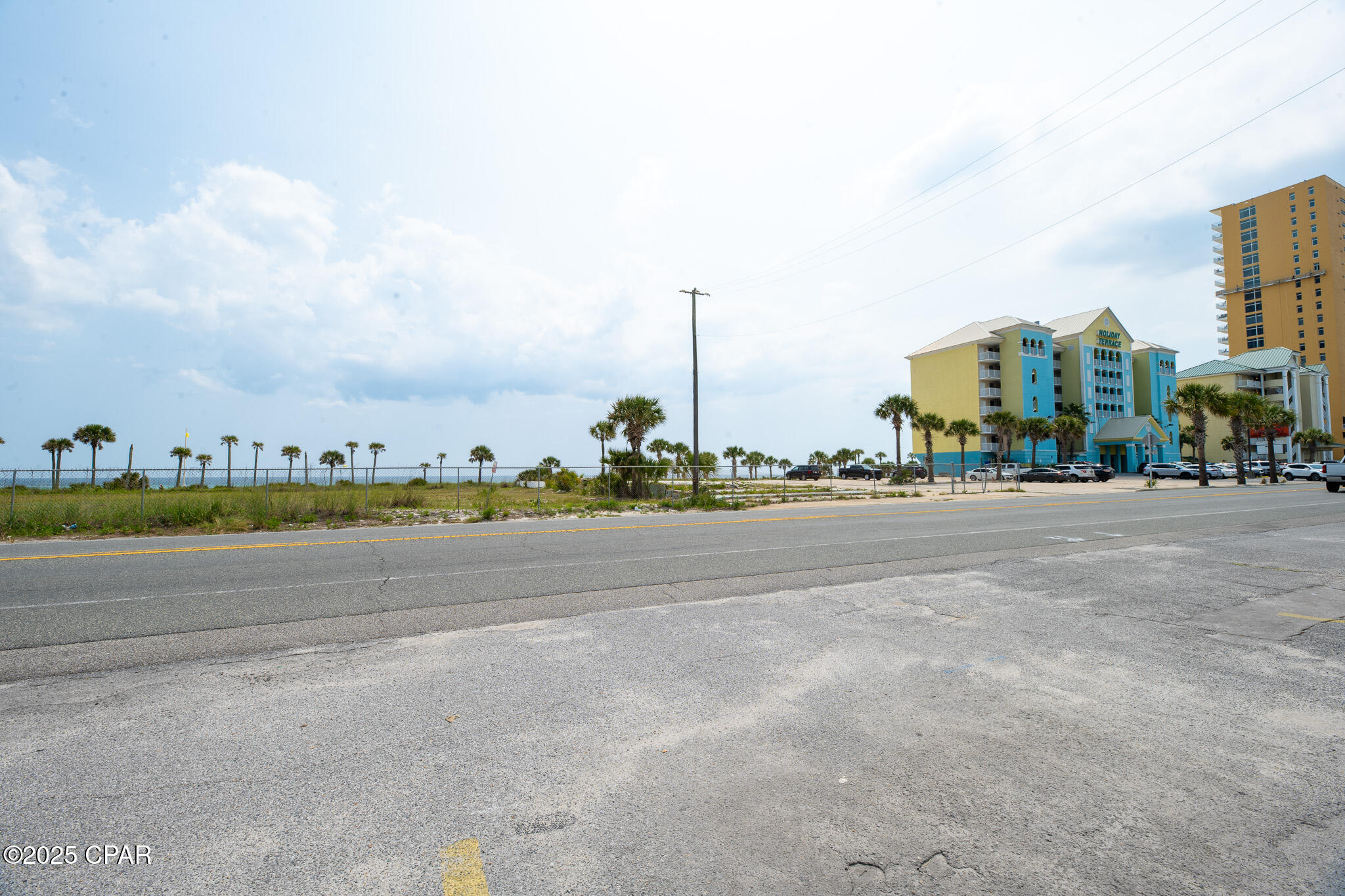 Image 16 For 11832 Front Beach Road