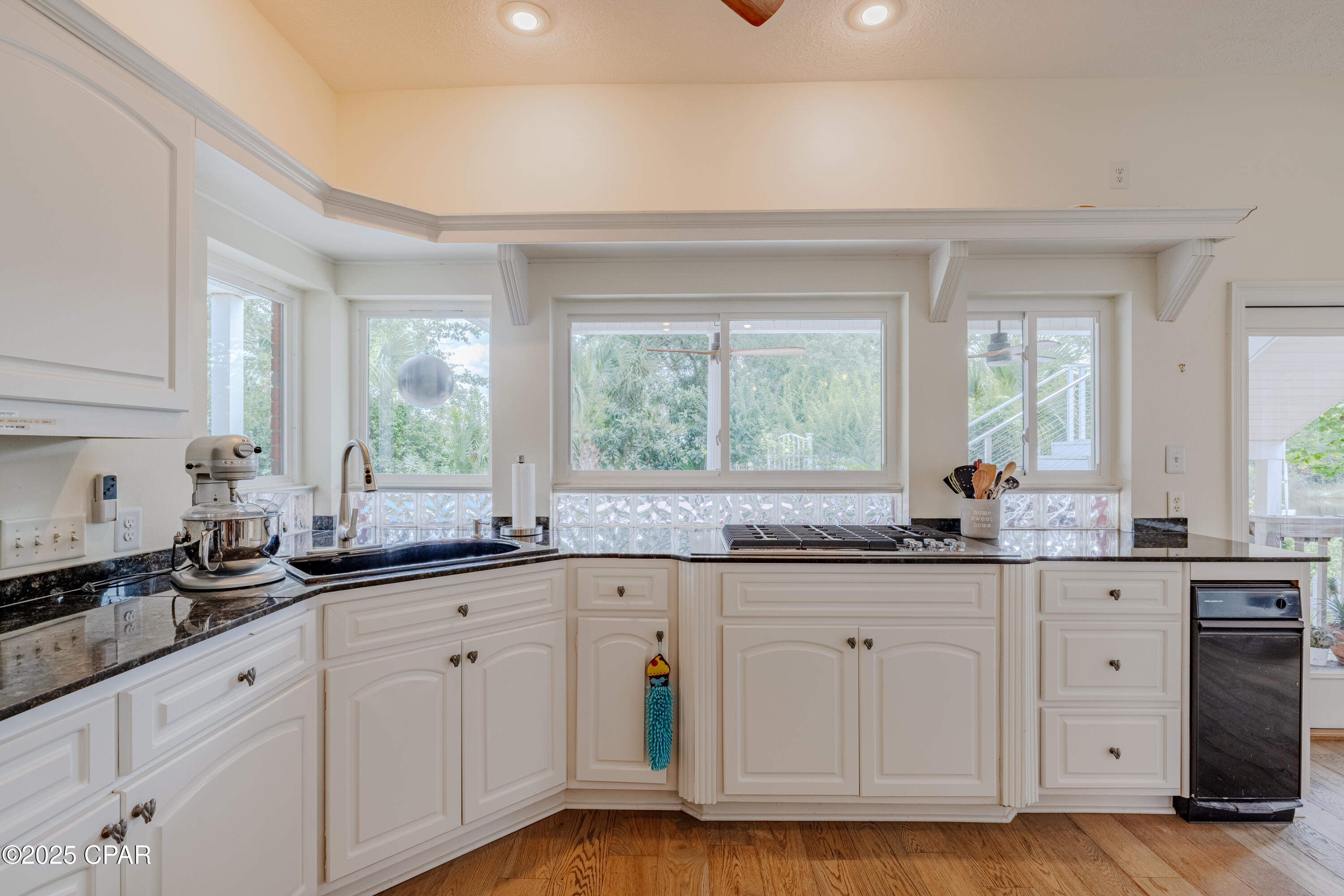 34czwvdbsz_ Apshsf46dcqcbw33sf2lybqye5he2t4