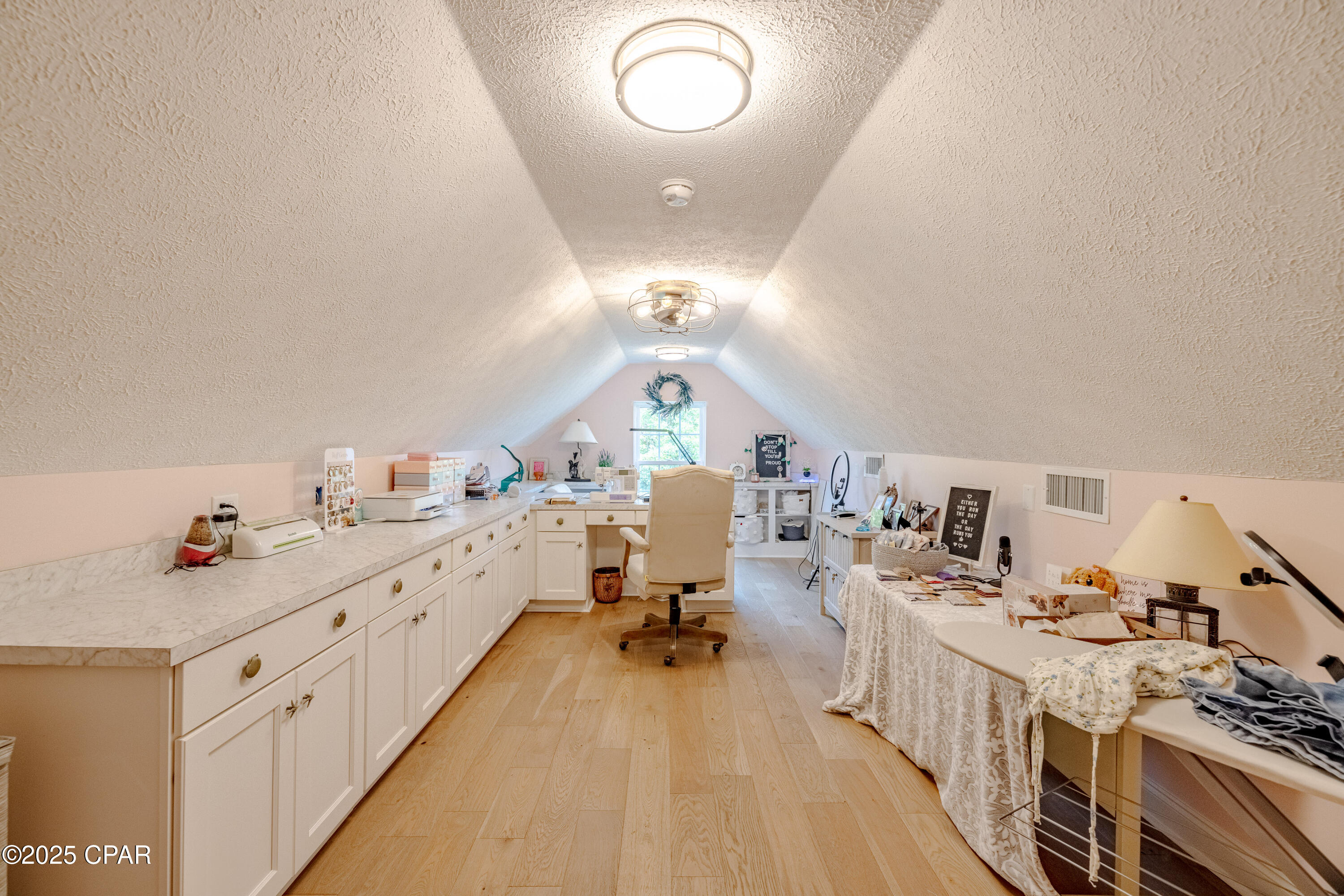 A_r7yvq5otmt3iw Ax8vw1bbqfaza9habpibjn4ke30