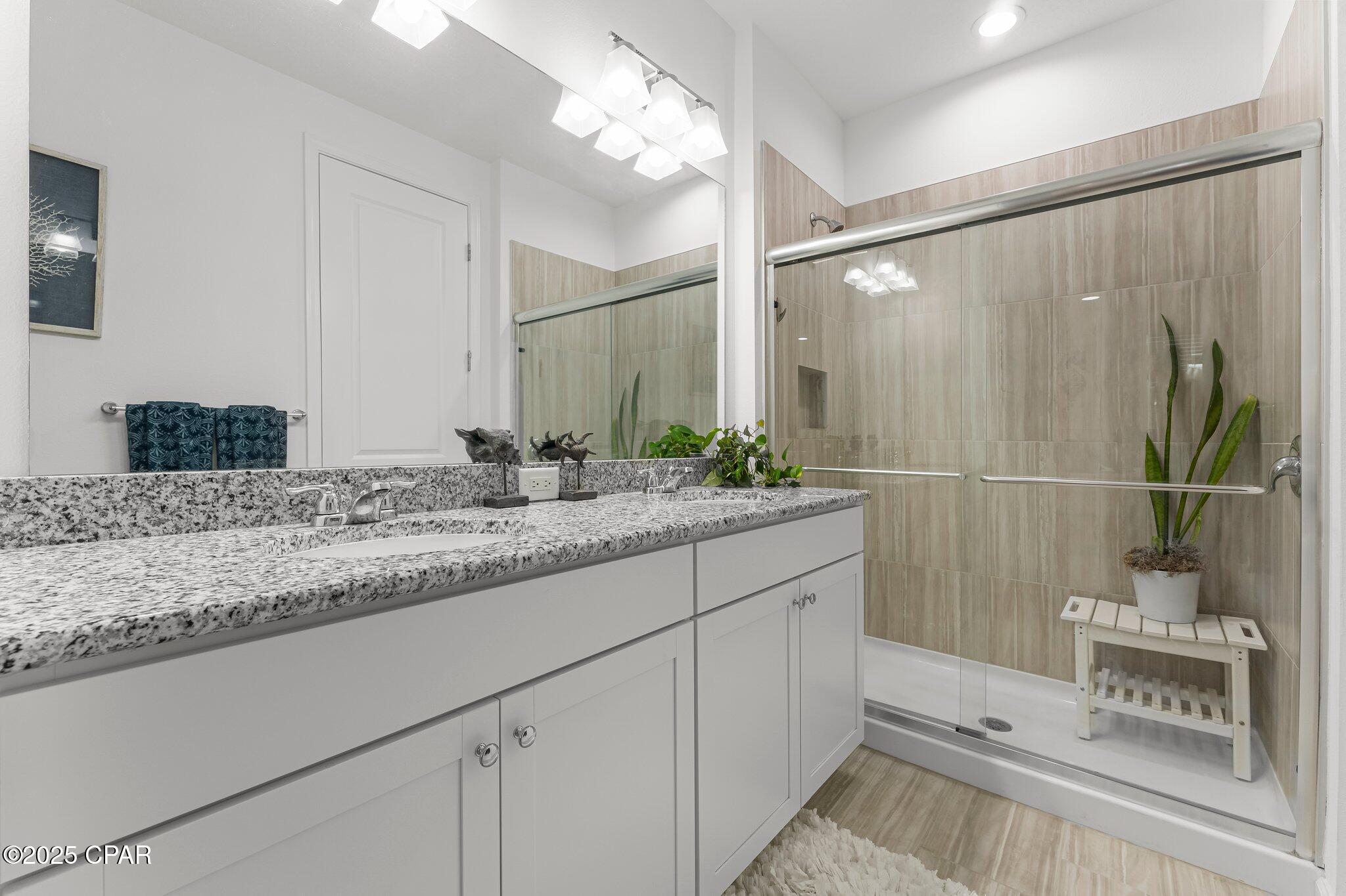 0ywjqrrwruudasvtuaoxufed7hyqk0azzkgbwwjcuva