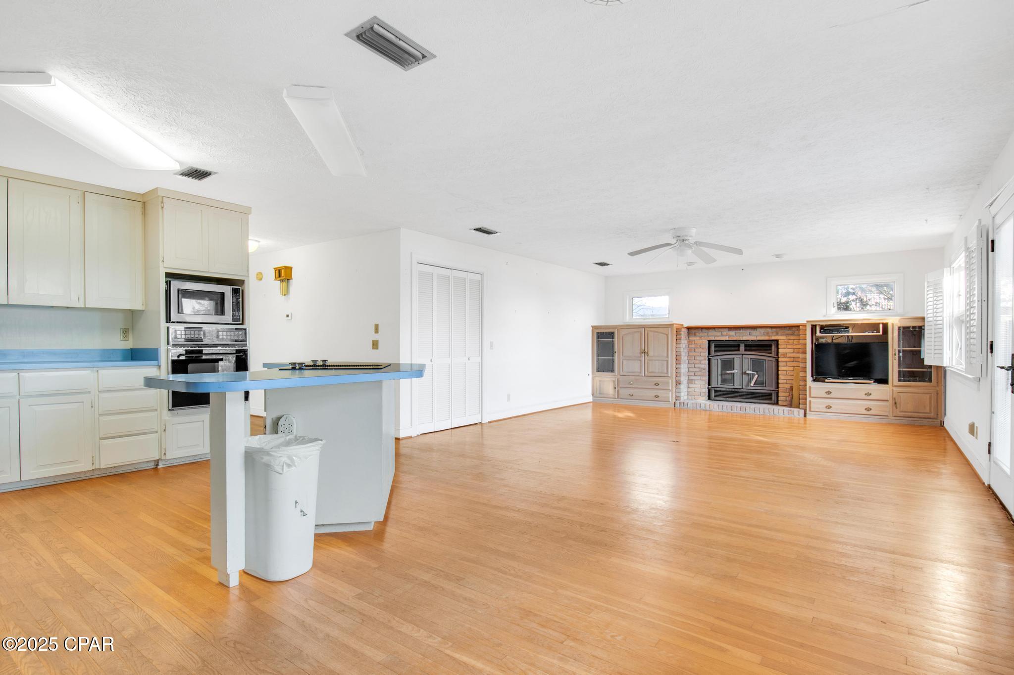 _hoo2t3ffxrpgrdz3mpsbfhwmy N_wqhx9oednwwyja