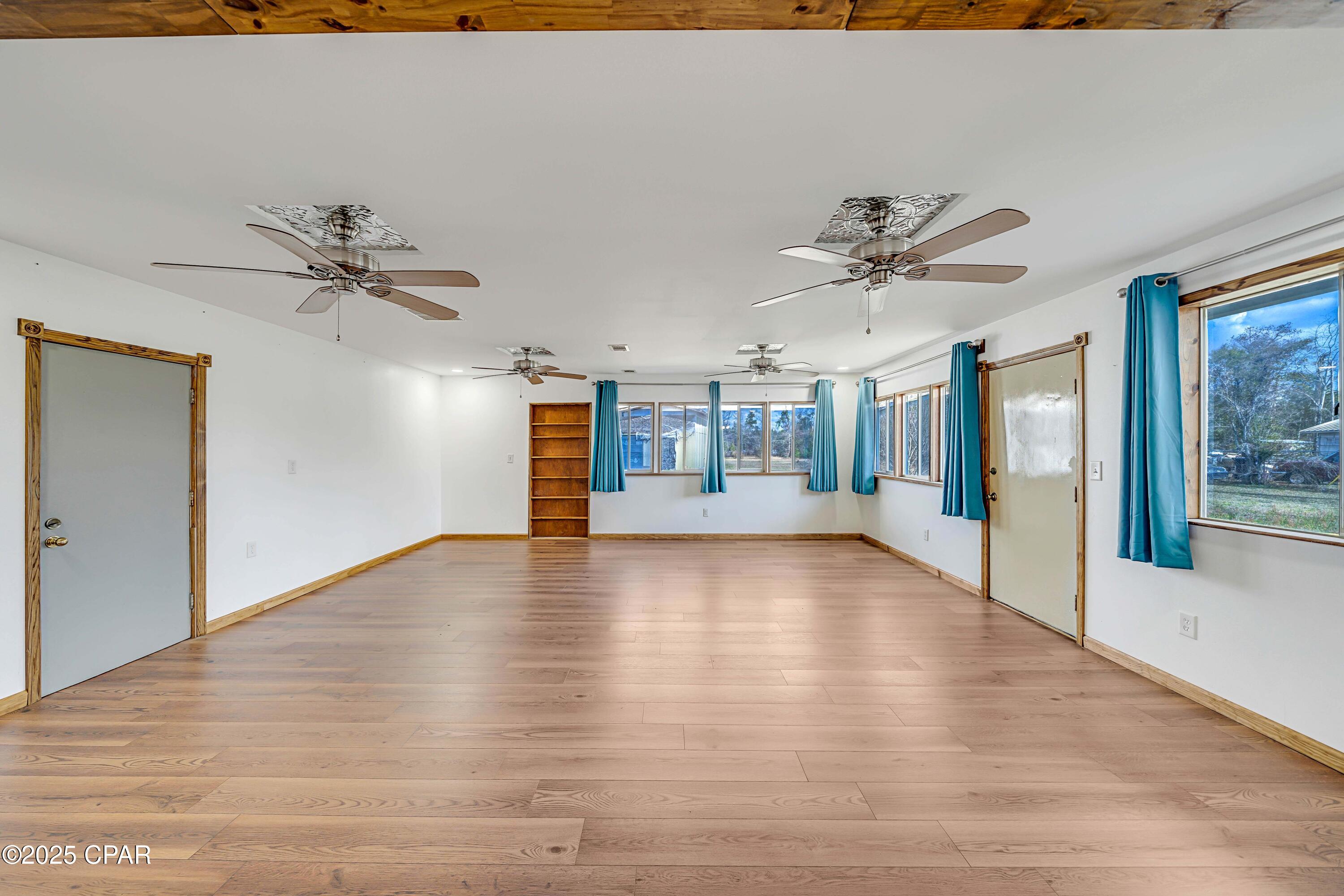 Yaabd0zq1toumxuw9 Evq_zevwqqszvg0ausc6qo_kc