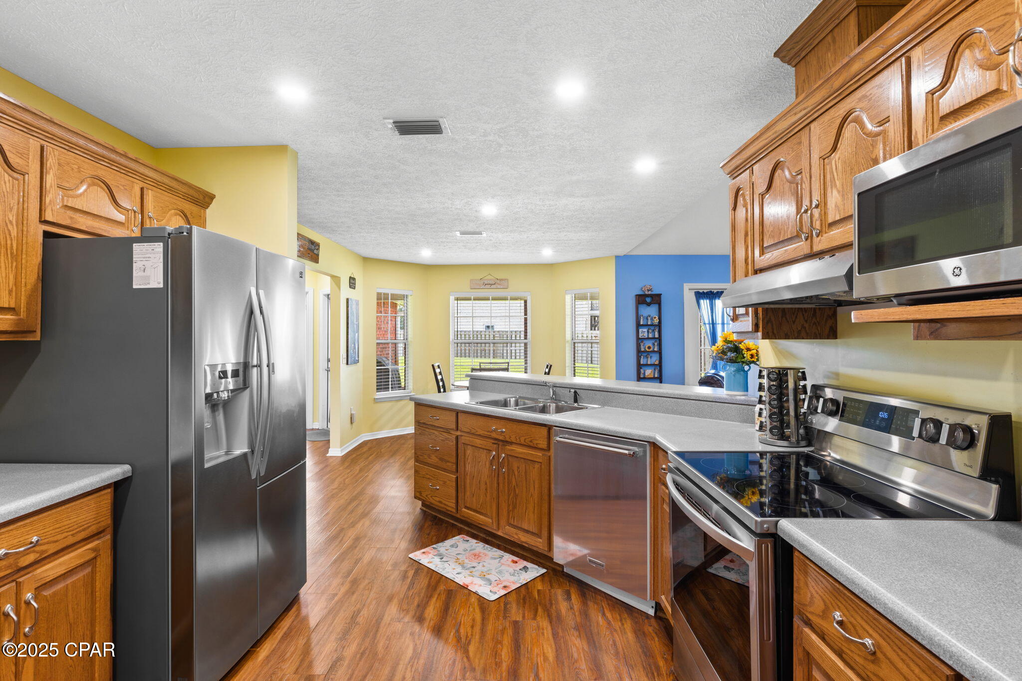 Image 7 For 351 Hiland Drive