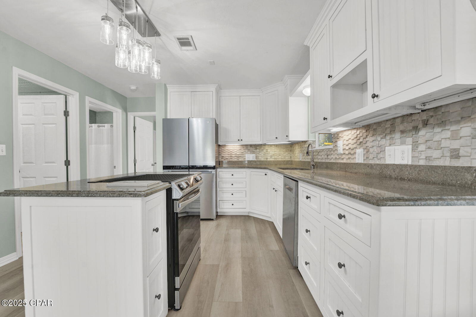 7wyfnvg3ruyrugqrmbr1f1txp5s8wdf3pn6pzsq7qbc