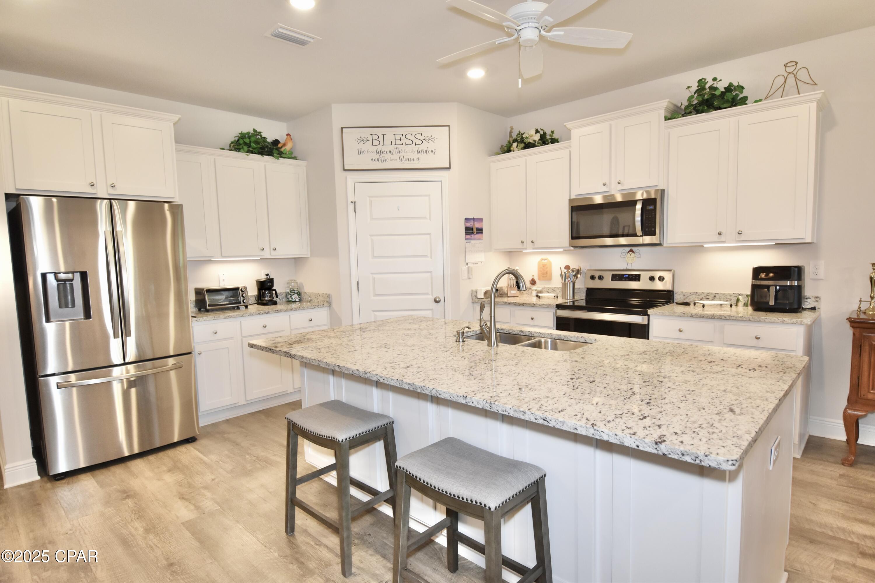 8c8k4qagmlgjtydk V9zaxq9ku4zek2ybi2tpjyzqtc