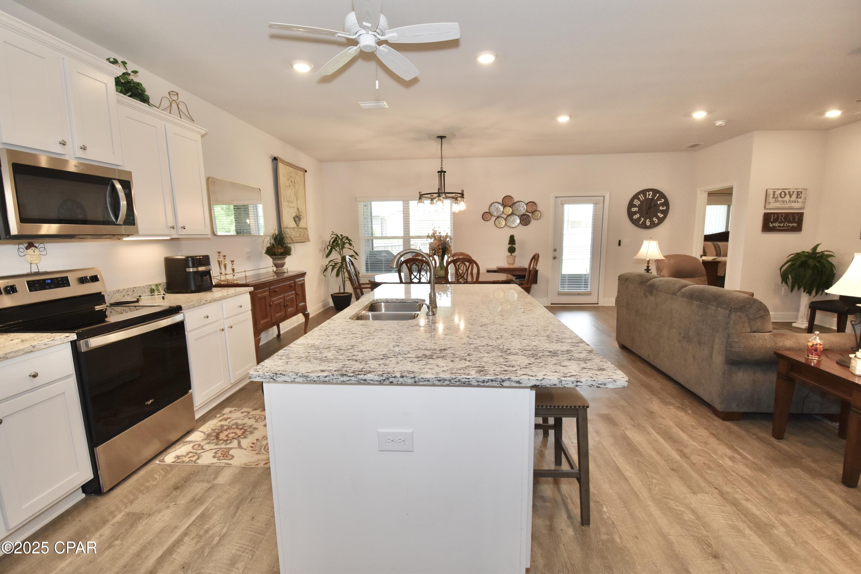 Ge5ngvuyllpjetisjwbmugxrgsonit950omyeaaqtwi