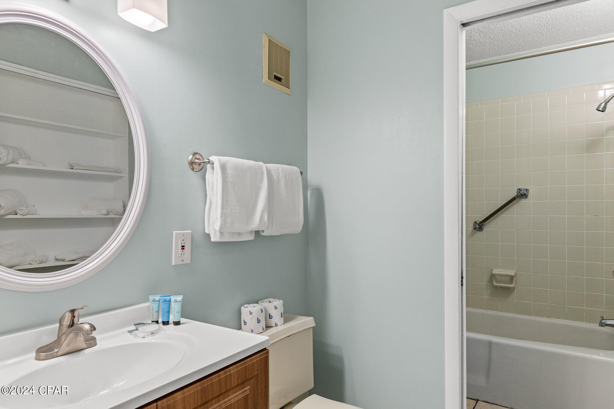 Vckzsiza8mv3kcirmzrybr6pz7nif01jmk6h6kee3 M