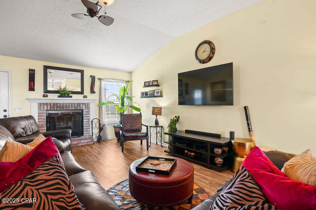 Lyzyjo1m6jxei8y6fzhqhsgx0olwbktt_6nitlsm4te