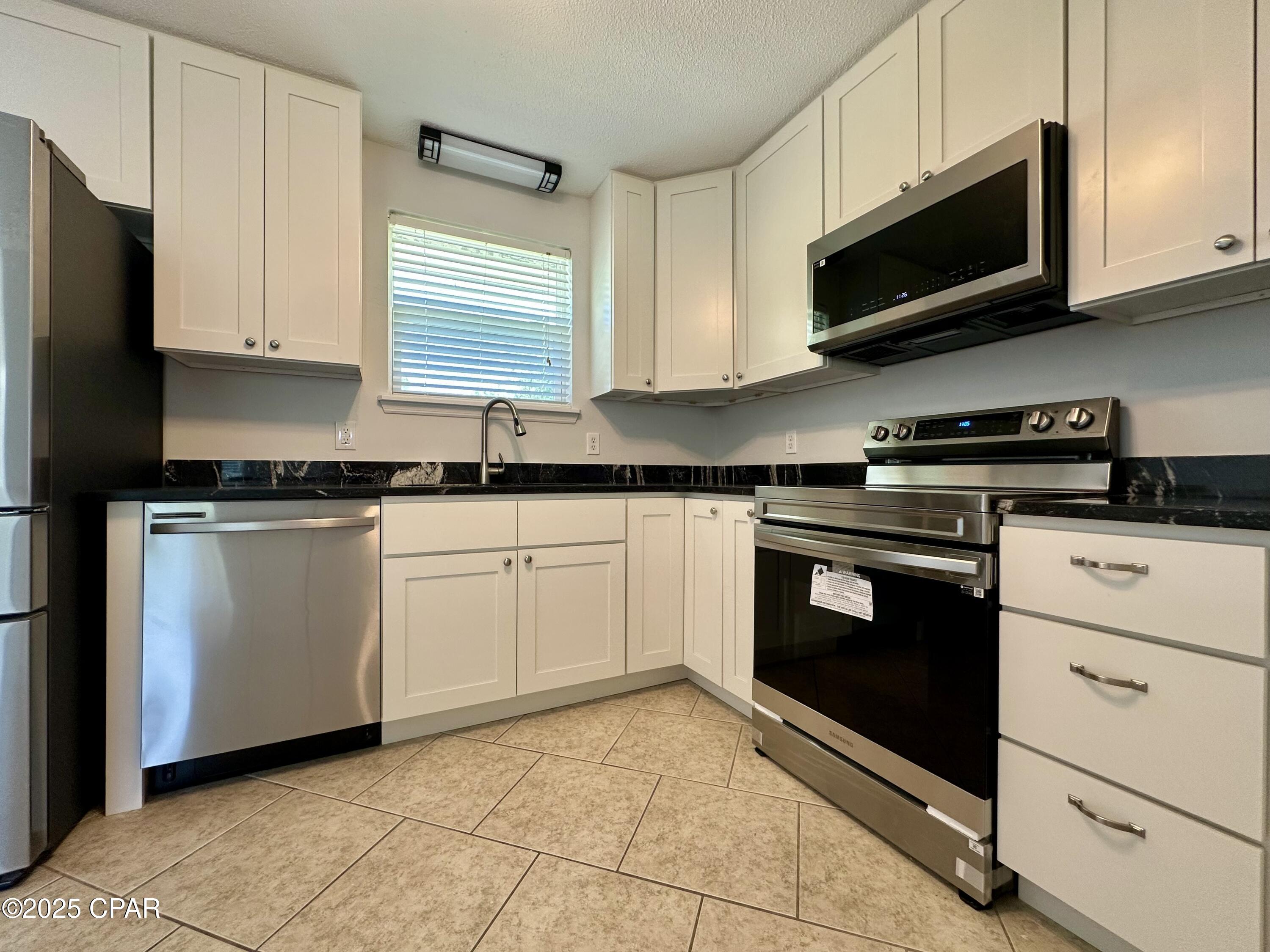 Image 11 For 9410 Pembrook Place