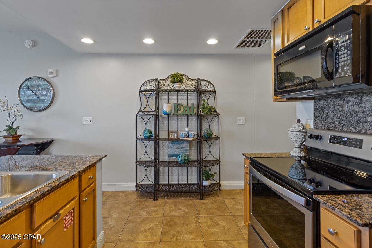 Blksgozsjdjeekbwosrustmiltkj1cktnfq2uvxfvfm