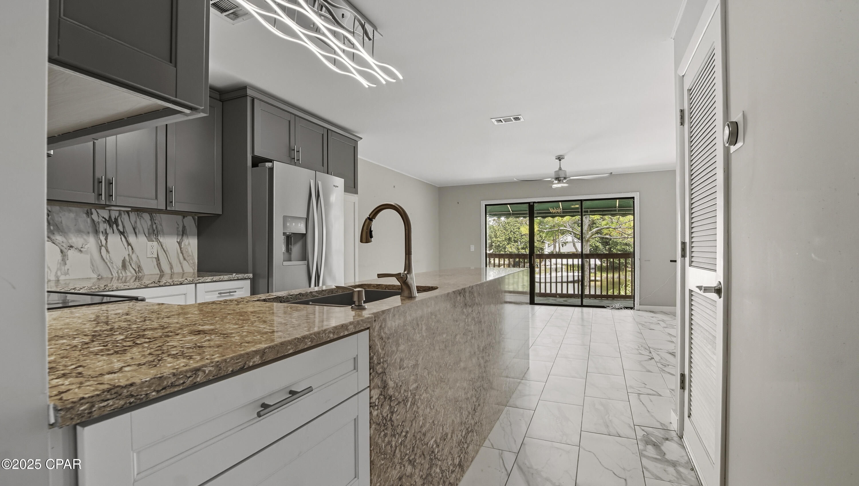 Image 10 For 8730 Thomas Drive 113